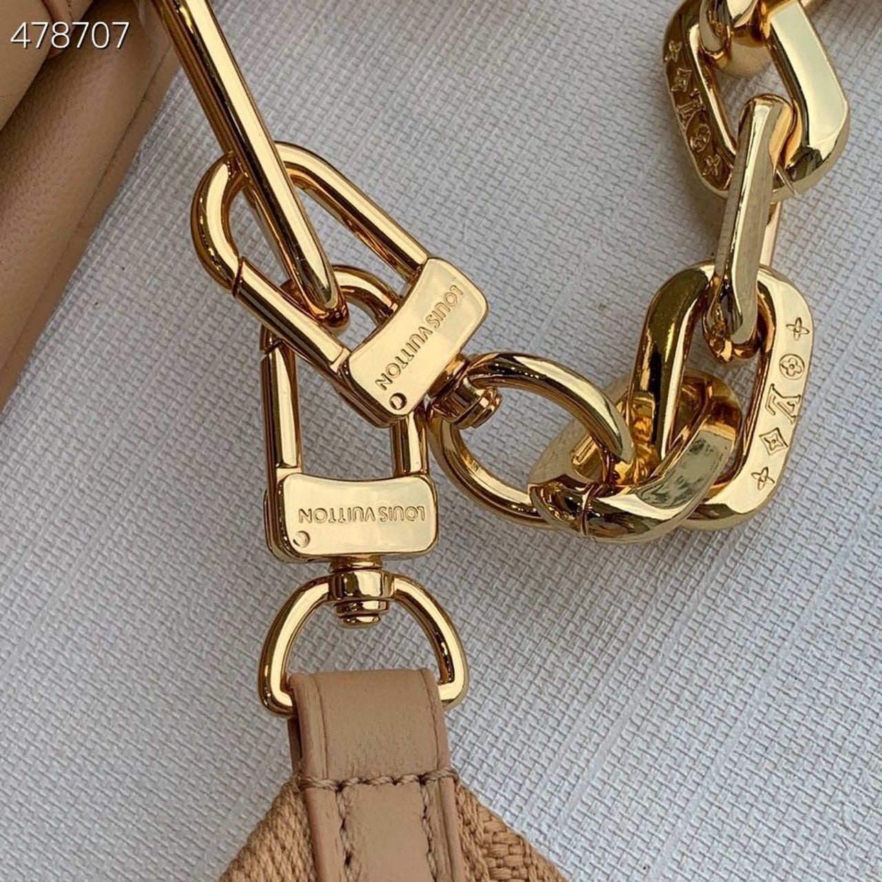 LV Coussin PM Monogram Embossed Puffy Cream For Women, WomenÃ¢â‚¬â„¢s Handbags, Shoulder And Crossbody Bags 10.2in/26cm LV