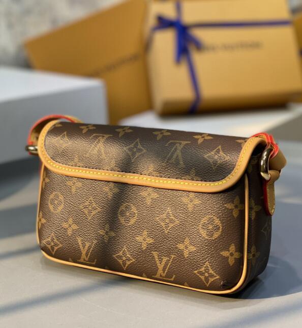 SAMC - LOV Bags - 1822
