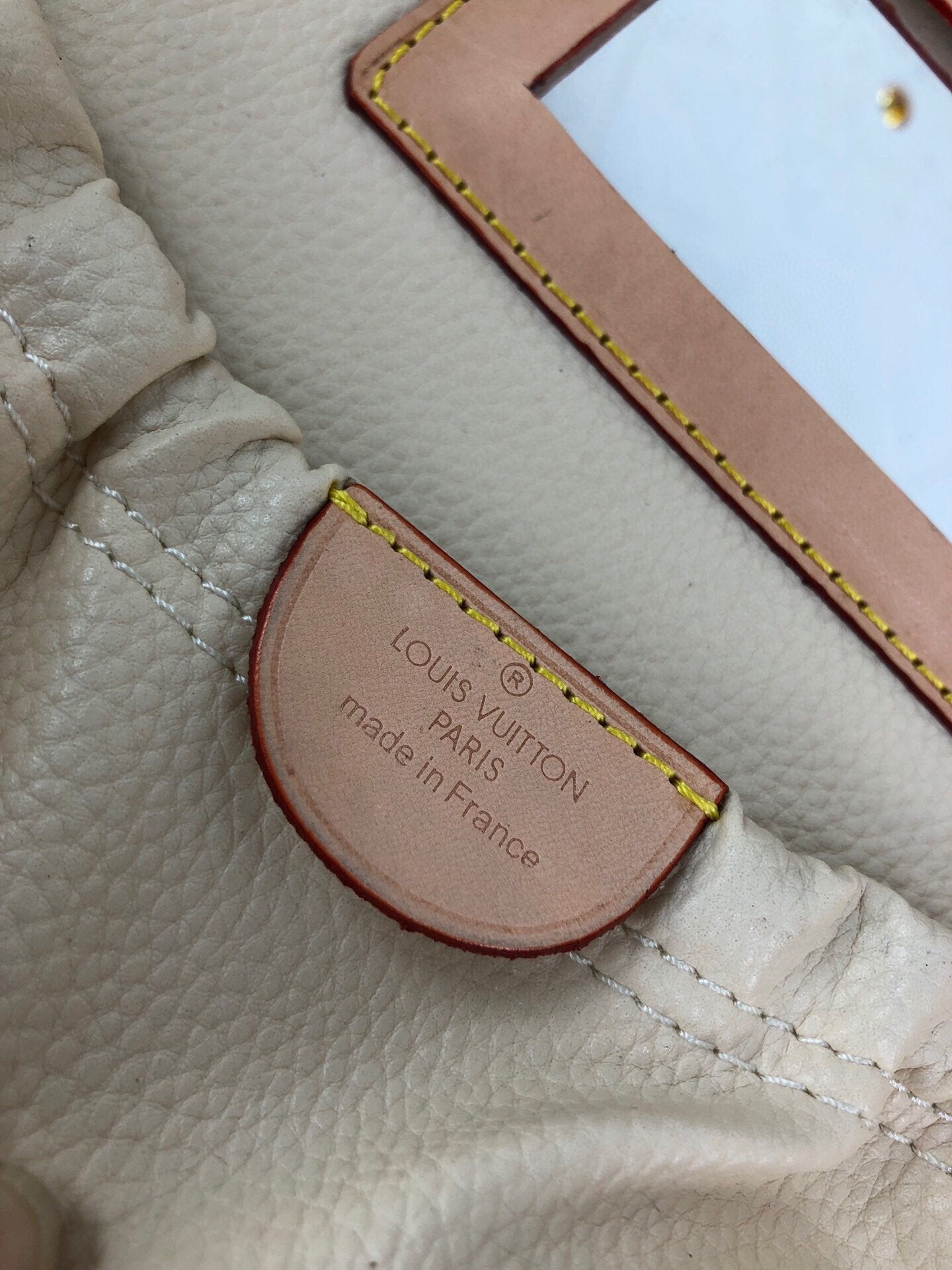 EN - New Arrival Bags LUV 024