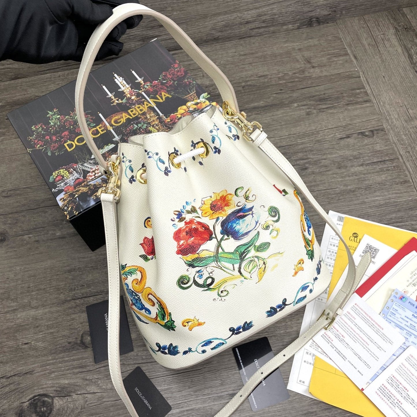 GLAMI Print Crespo Bucket Bag Multicolor With Branded Plate For Women GLAMI Bag