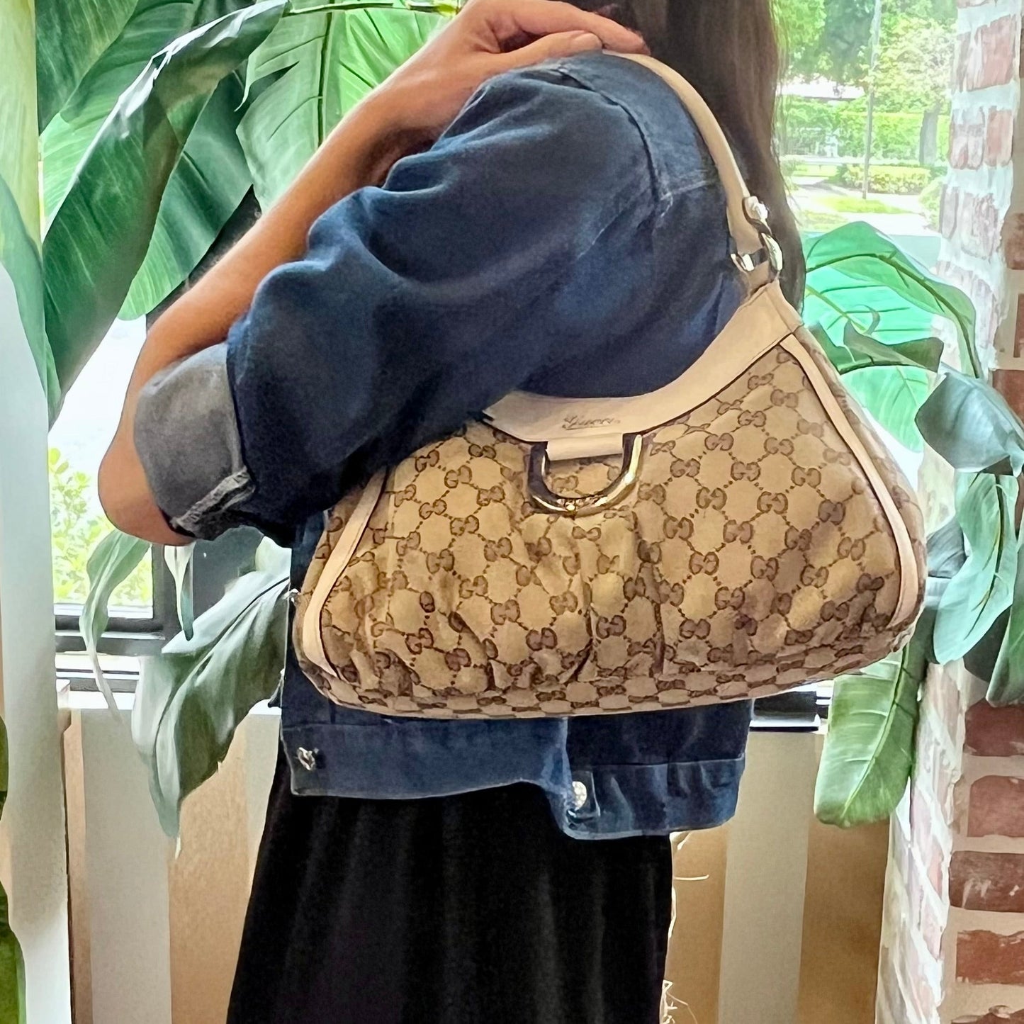 GUCCI Abbey D-Ring Original GG Canvas Small Shoulder Bag