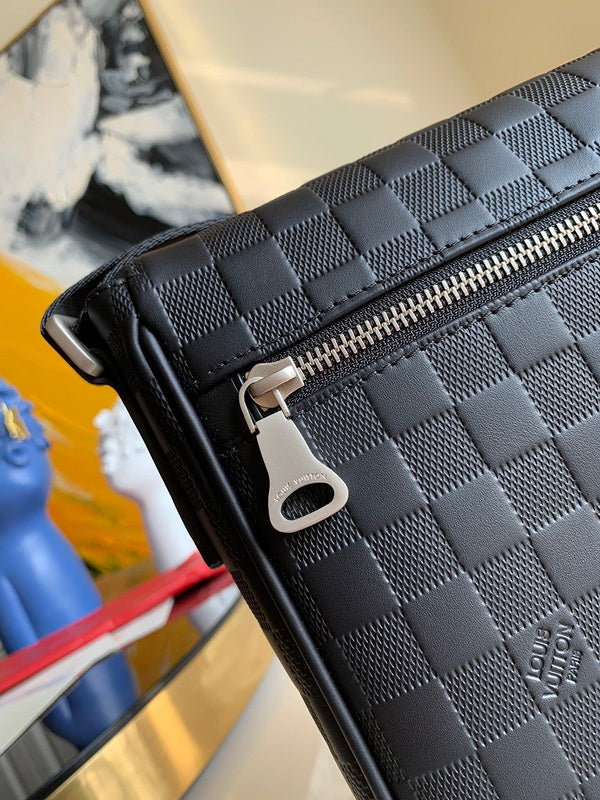 LOV2 Bags - Luxurious Bags  1225