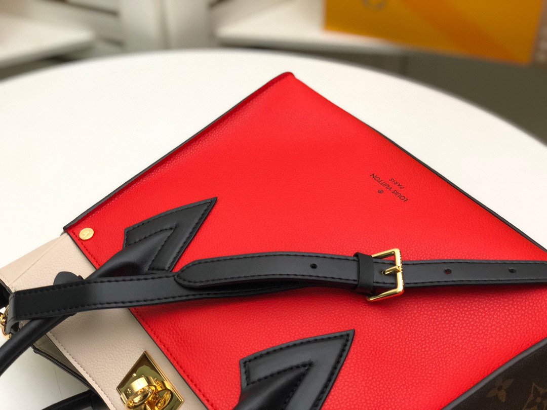 EN - New Arrival Bags LUV 043