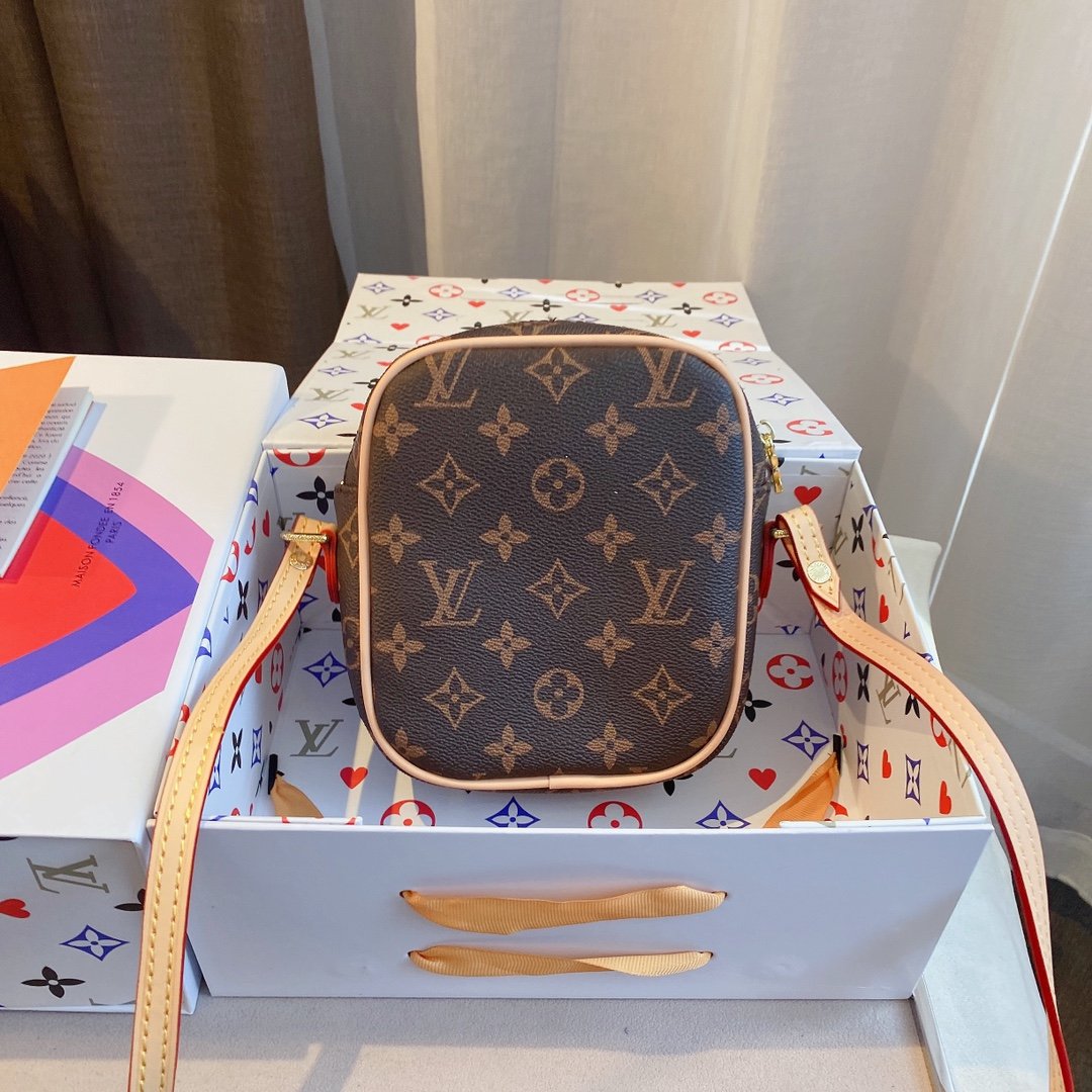 EN - New Arrival Bags LUV 083