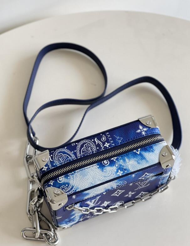 SAMC - LOV Bags - 1654