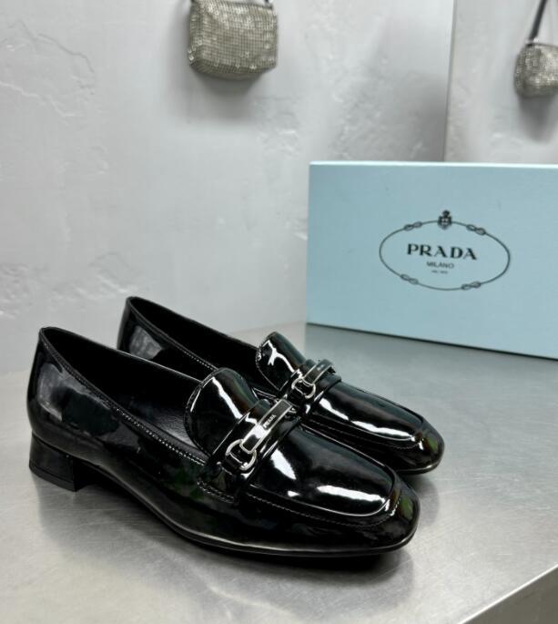 GlamyWomen Shoes - 215