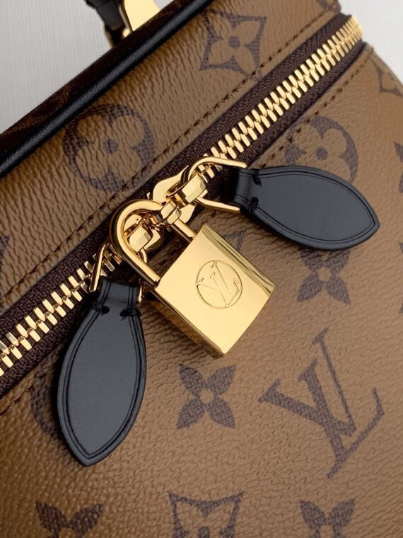 LOV2 Bags - Fashion Bags  2674