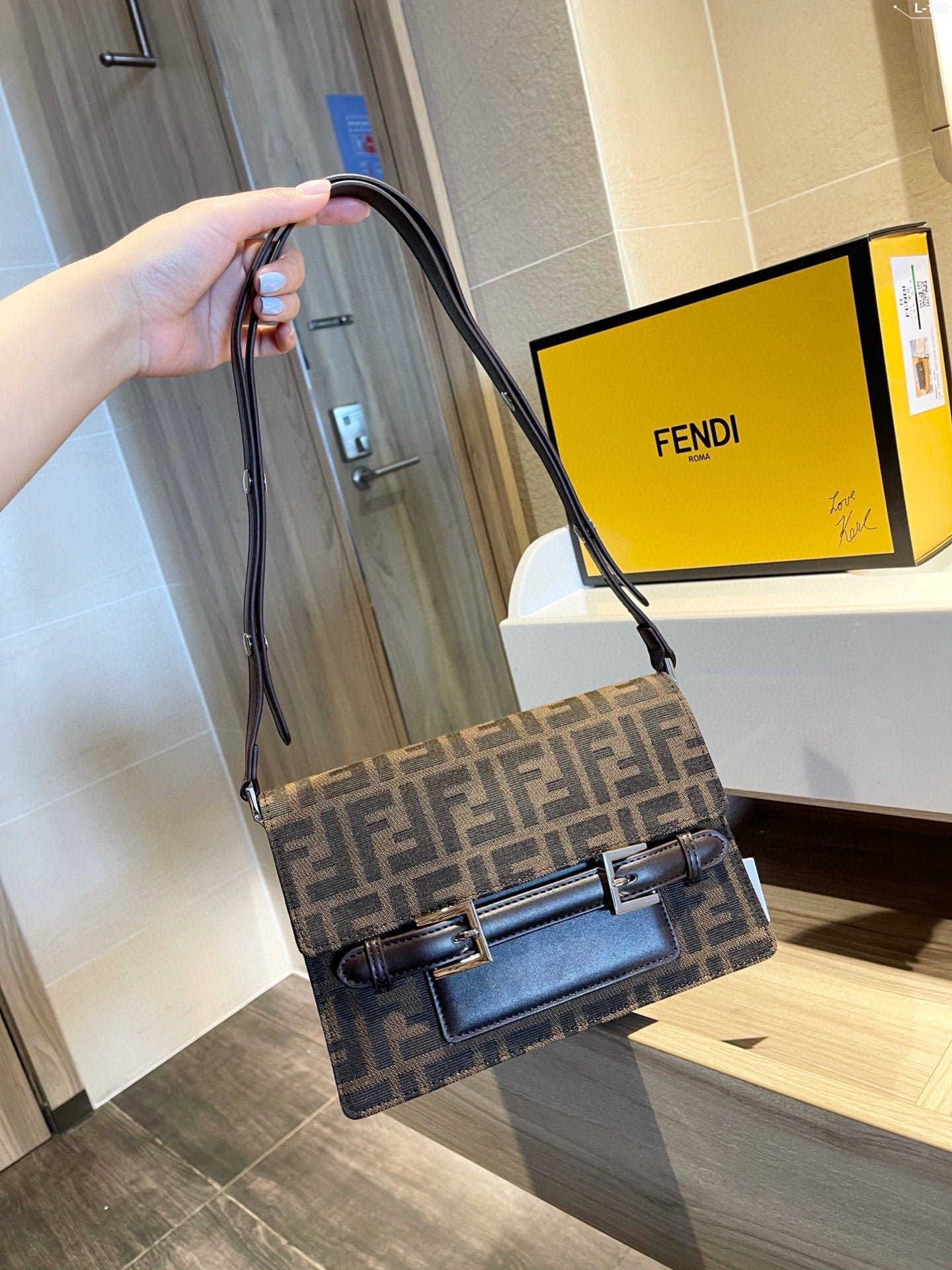 EN - New Arrival Bags FEI 211