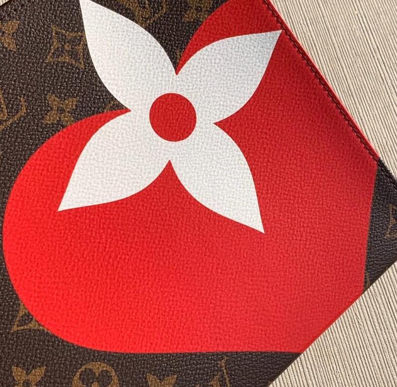 SAMC - LOV Bags - 2571