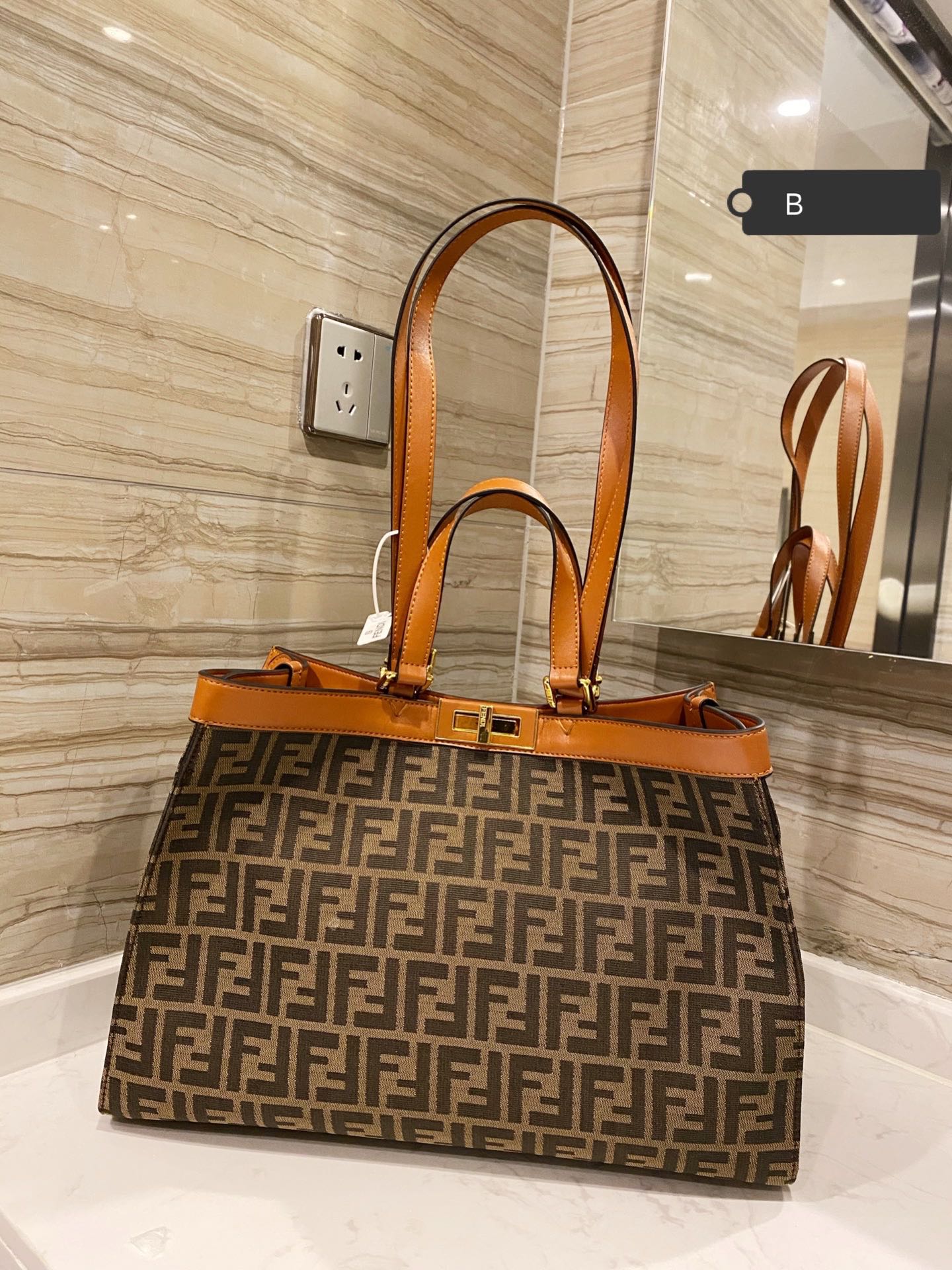 EN - NEW Arrival Bags FEI 147