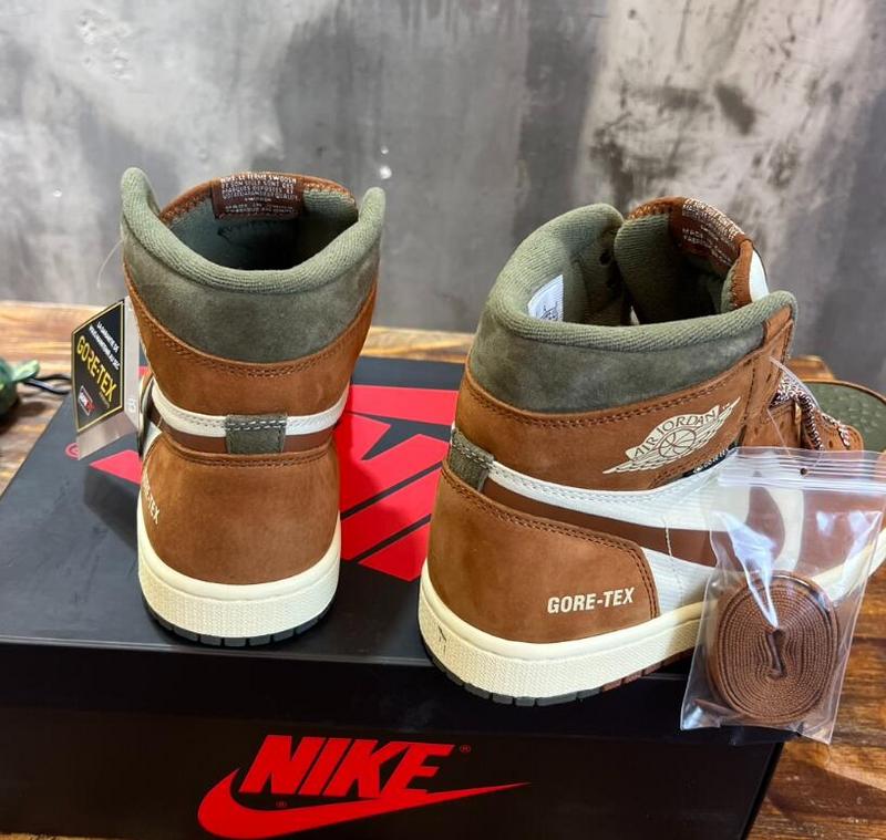 SAMC - NKE Shoes - 220
