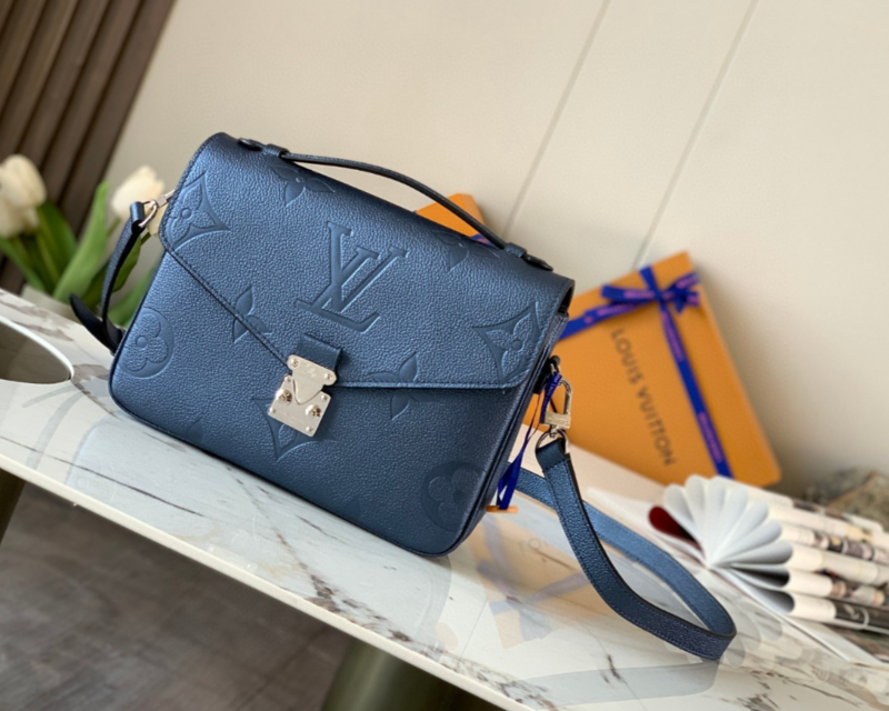 SAMC - LOV Bags - 1359