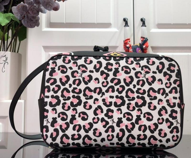 SAMC - LOV Bags - 2358