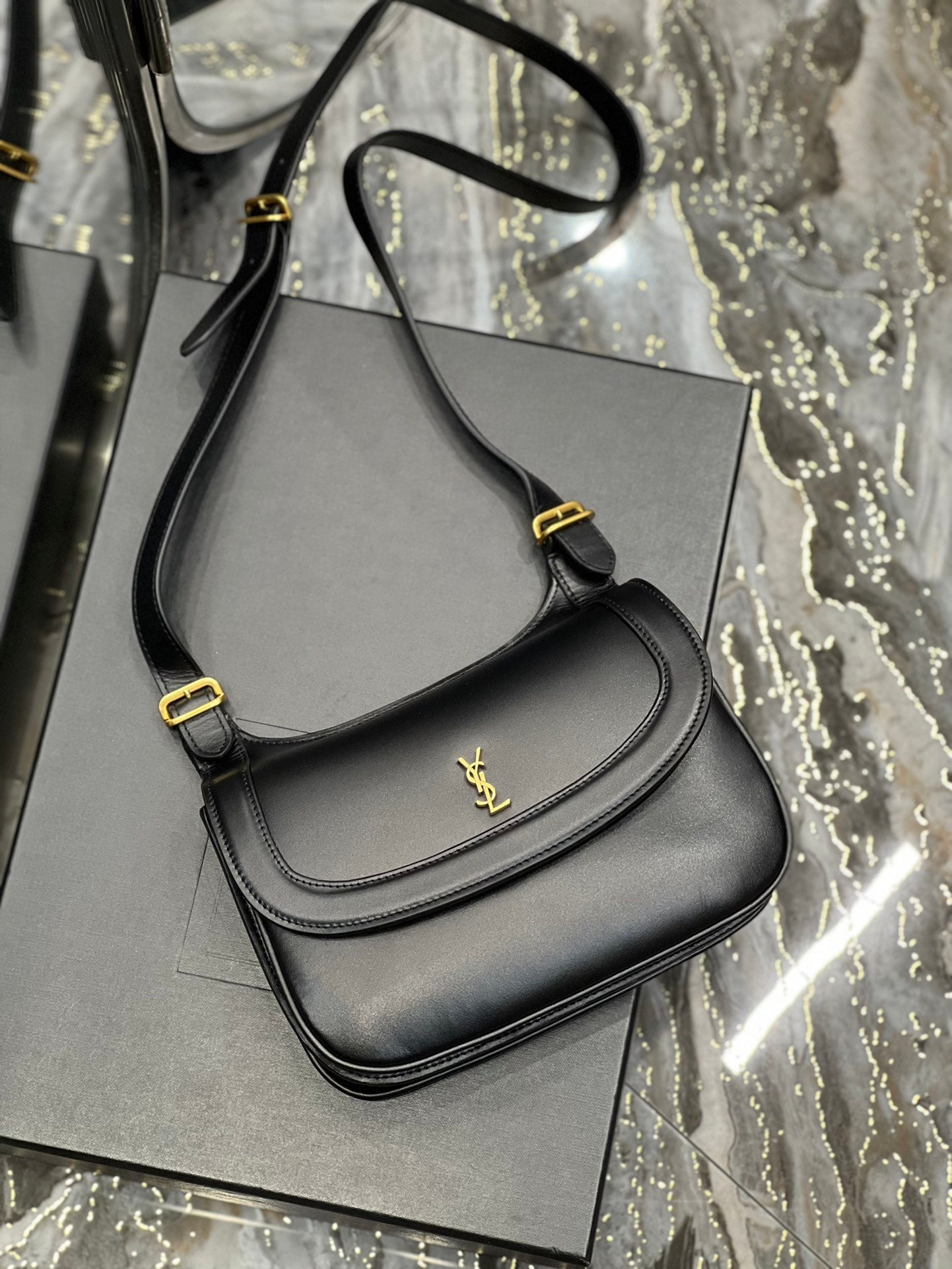 GLAMI Charlie MeGLAMIum Shoudler Bag Black For Women 9.1in/23cm YSl 6867422R20W1000