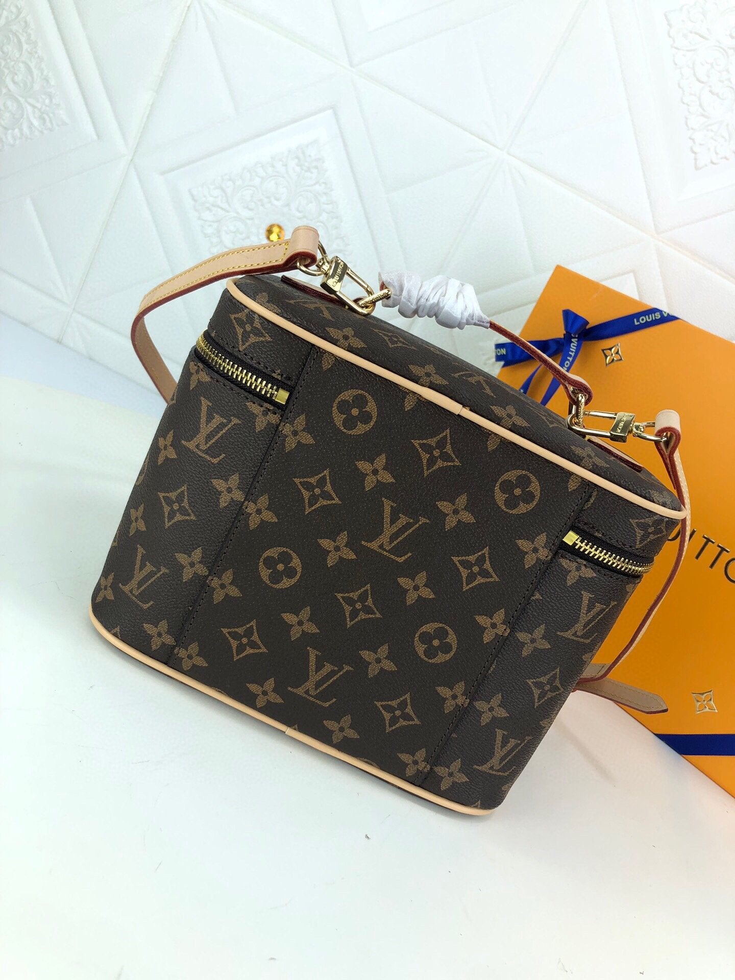 EN - New Arrival Bags LUV 023