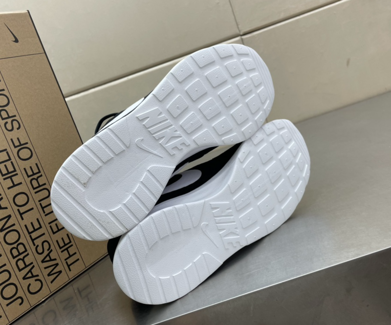 SAMC - NKE Shoes - 058