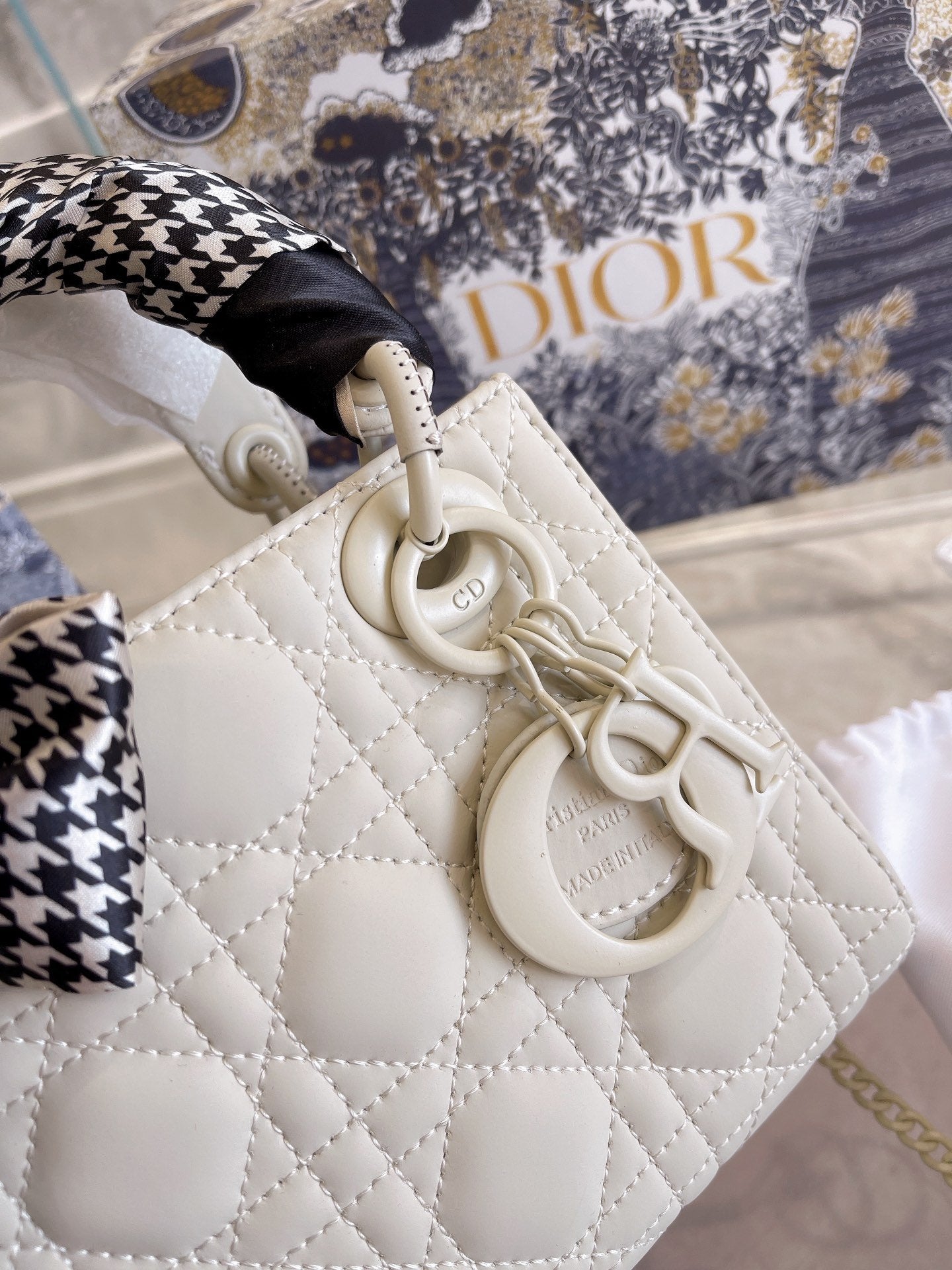 EN - New Arrival Bags DIR 057