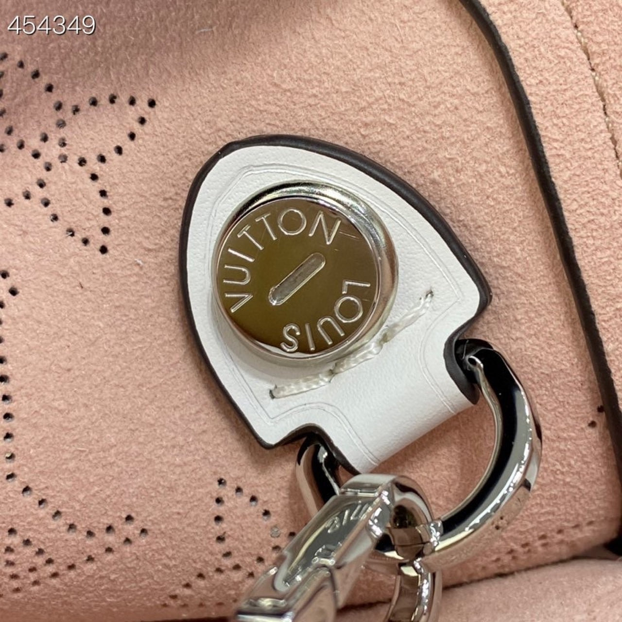 LV Hina PM Bag 22cm Mahina Calfskin Leather Spring/Summer Collection M57858 GraGLAMIent Pink