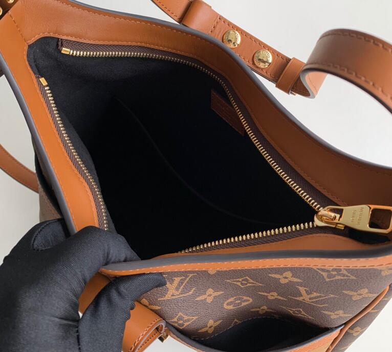 SAMC - LOV Bags - 3160