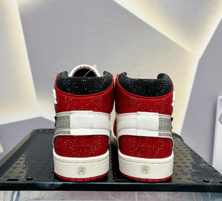 SAMC - NKE Shoes - 198