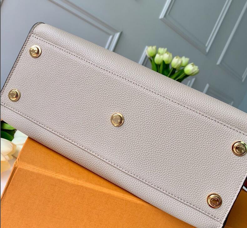 SAMC - LOV Bags - 2953