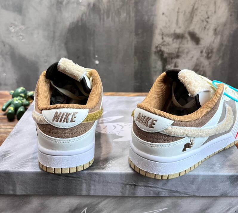 SAMC - NKE Shoes - 633