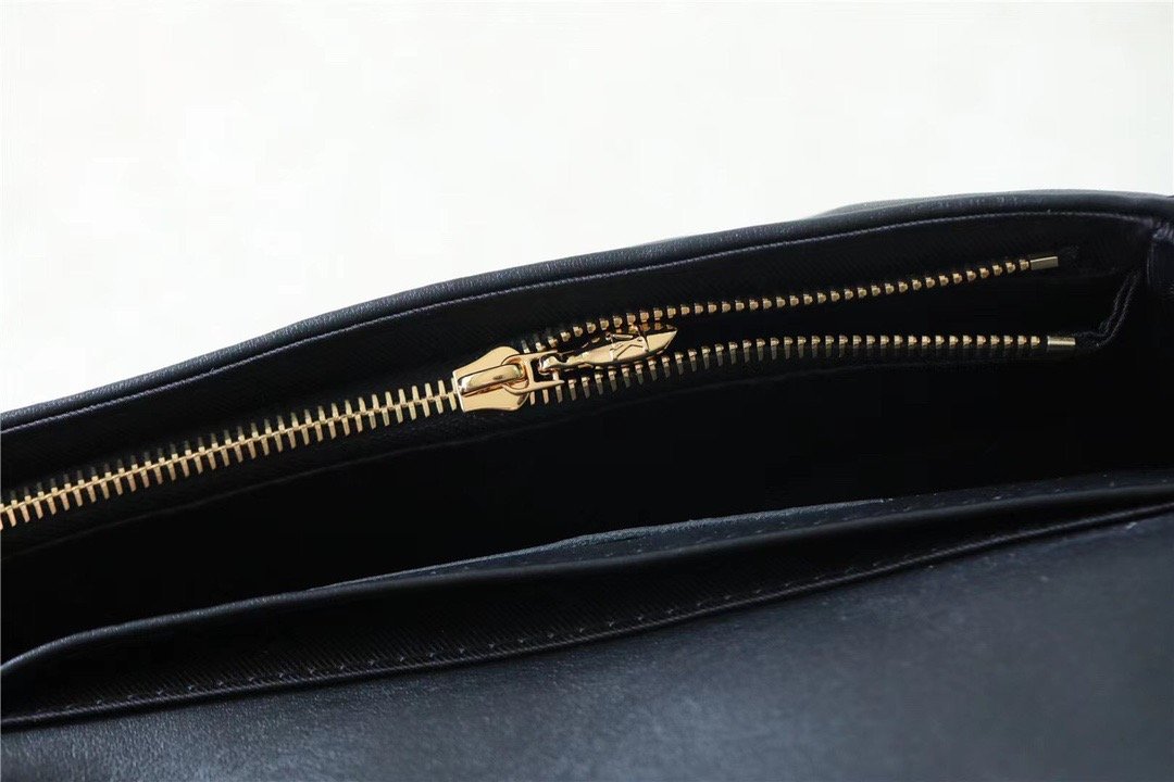 LV Wallet On Strap BuGLAMIlegram Monogram In Wallets and Small Leather Goods For Women M81398 7.9in/20cm LV M81398