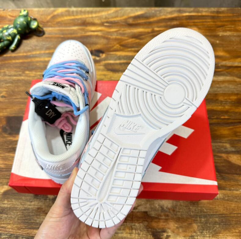 SAMC - NKE Shoes - 103