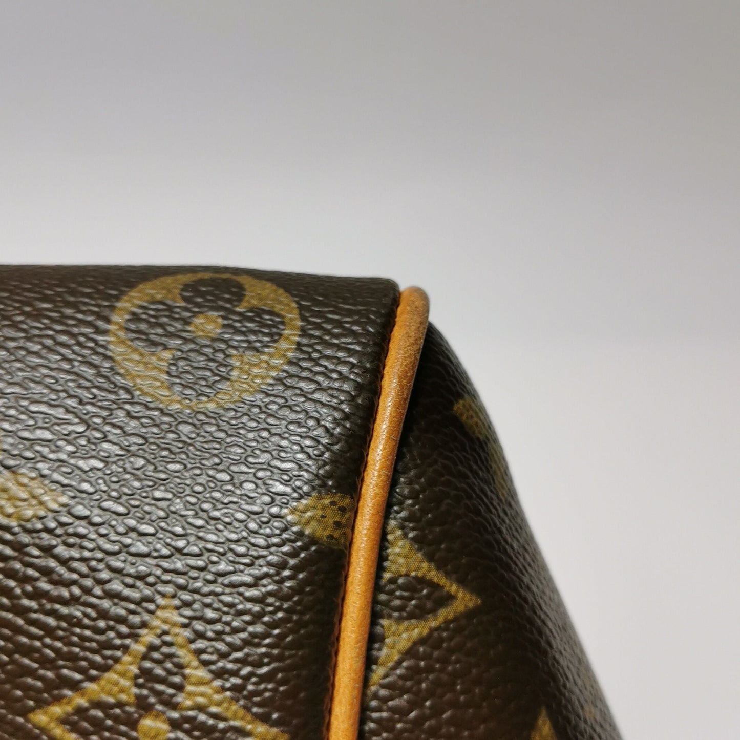 Preloved GLM-Tivoli PM Monogram Canvas Pleated Handbag 250516781195051