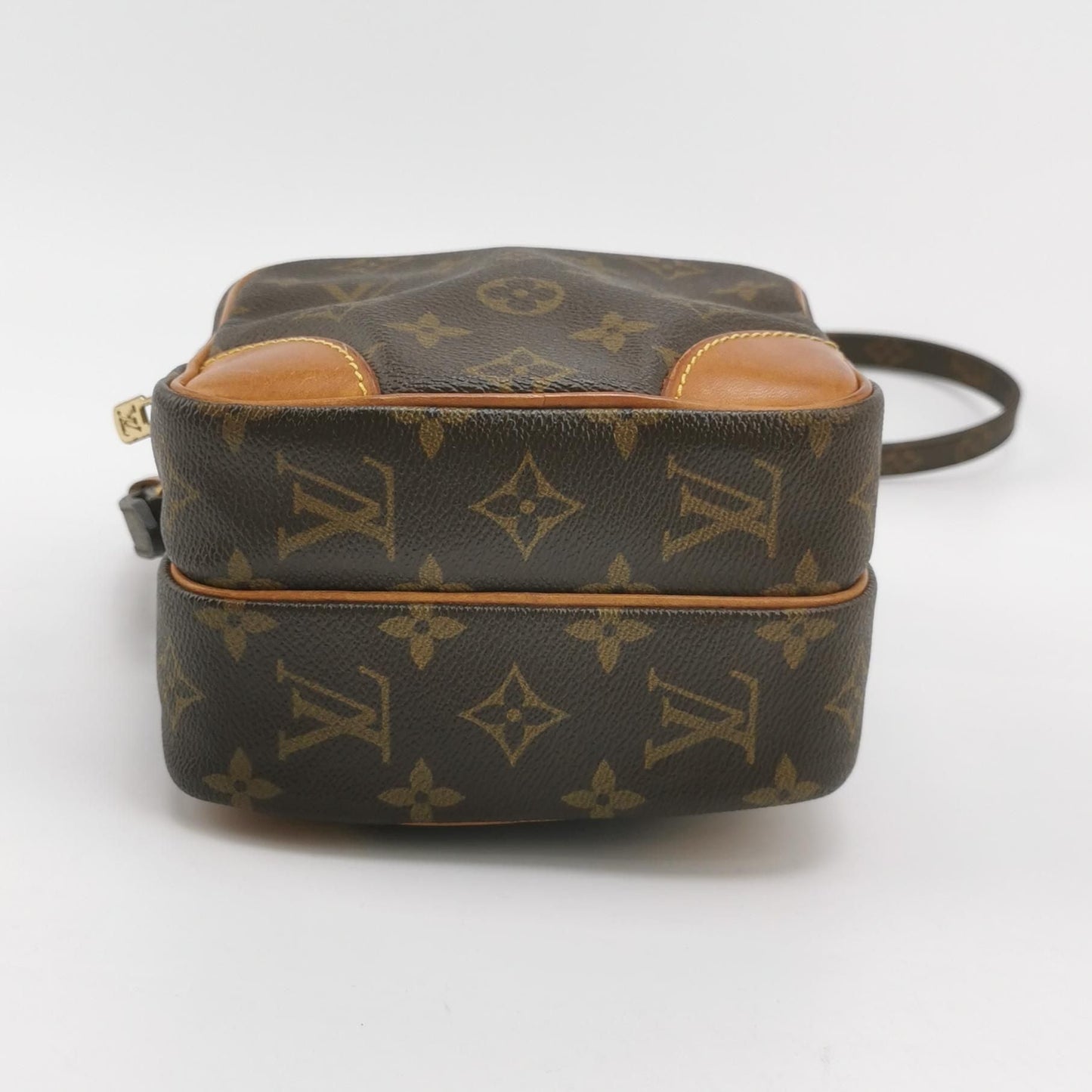 Preloved GLM-Danube Camera Bag Monogram Print  Crossbody Bag 250511781188407