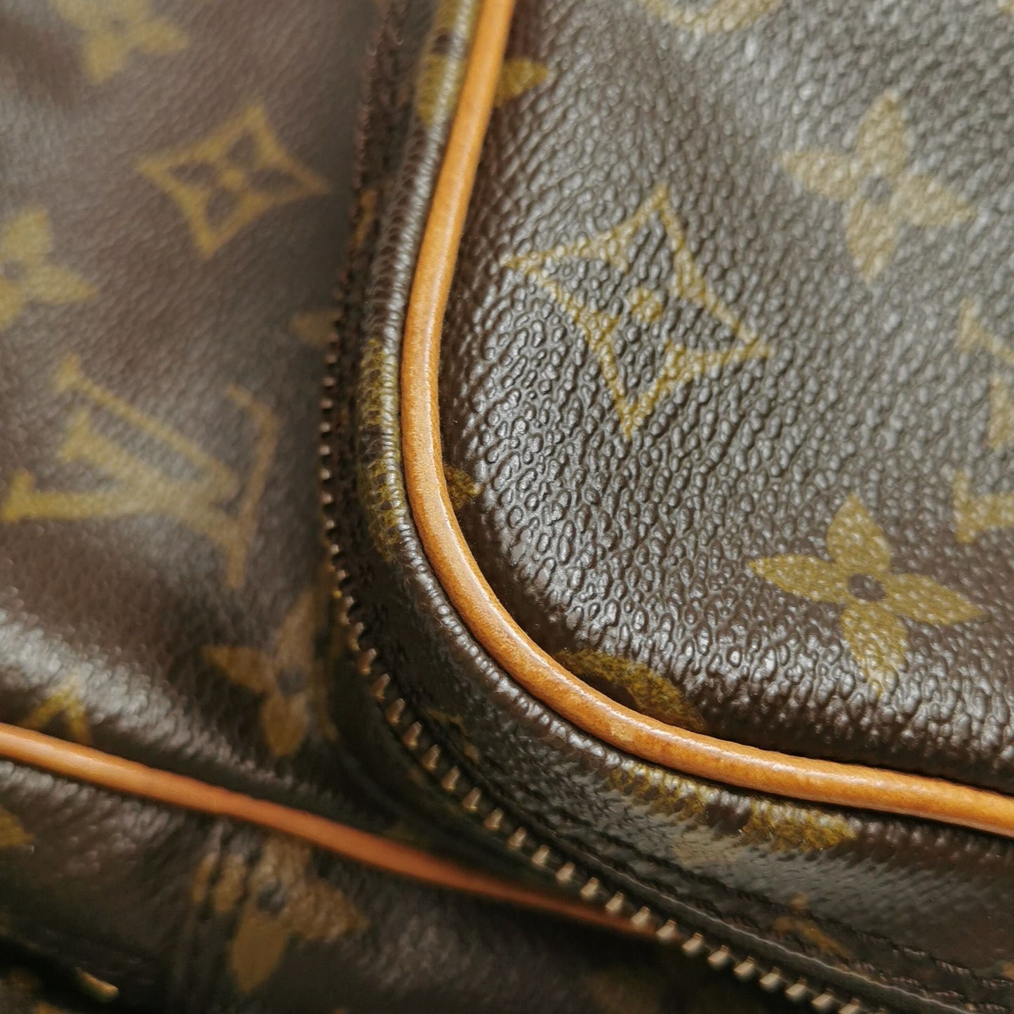 Preloved GLM-Danube Camera Bag Monogram Print  Crossbody Bag 250511781188407