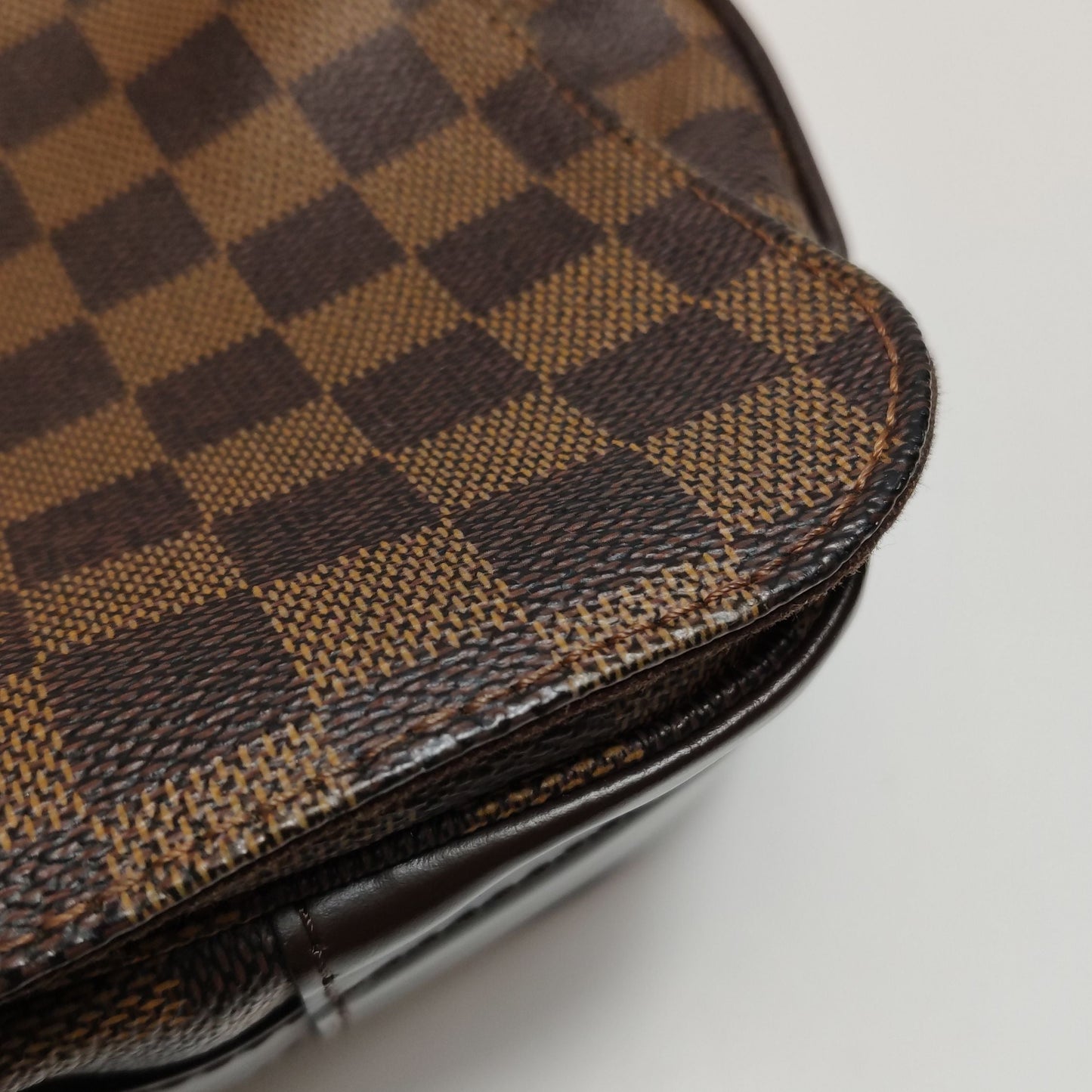 Preloved GLM-Bastille Leather Checkerboard Shoulder Bag 250513781190426