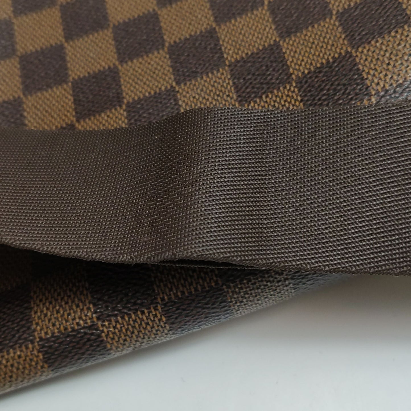 Preloved GLM-Bastille Leather Checkerboard Shoulder Bag 250513781190426