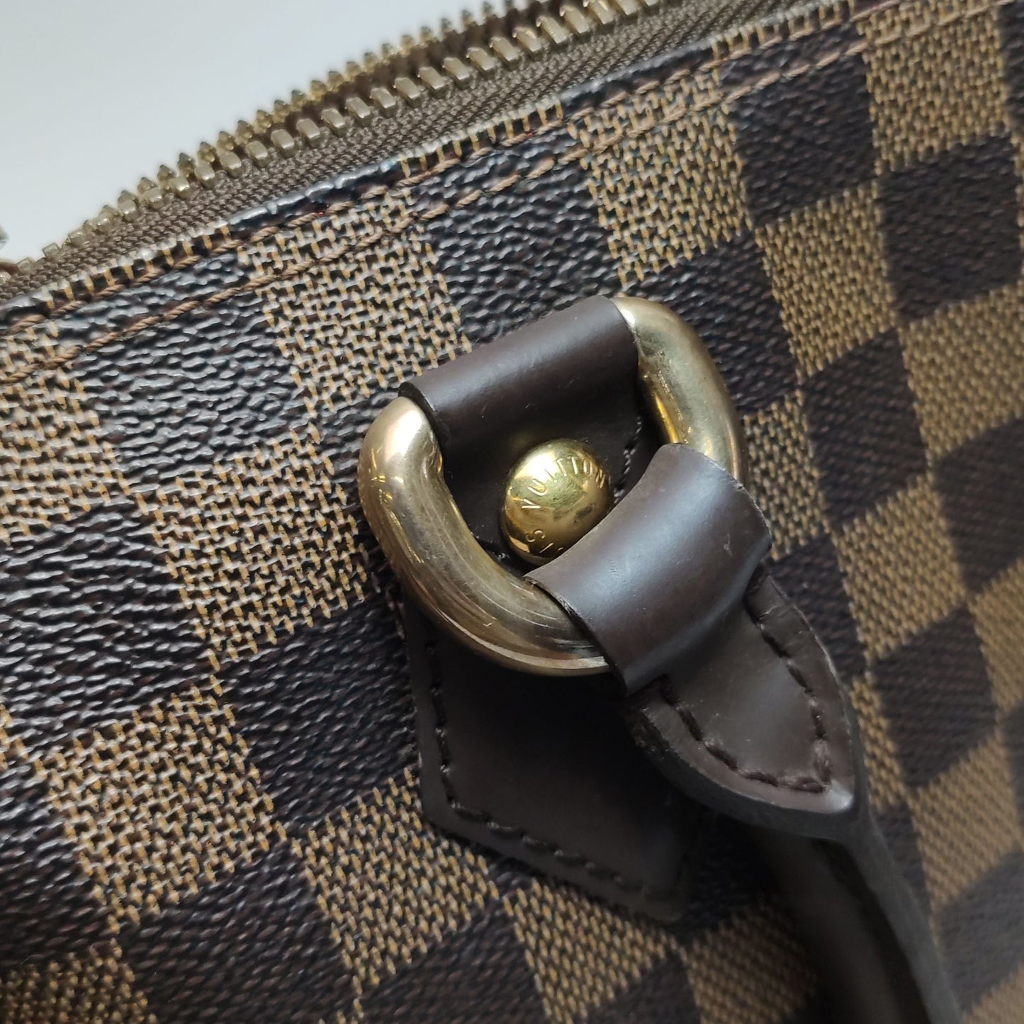 Preloved GLM-Saleya Leather Checkered Zipper Hobo Handbag 250517781196476