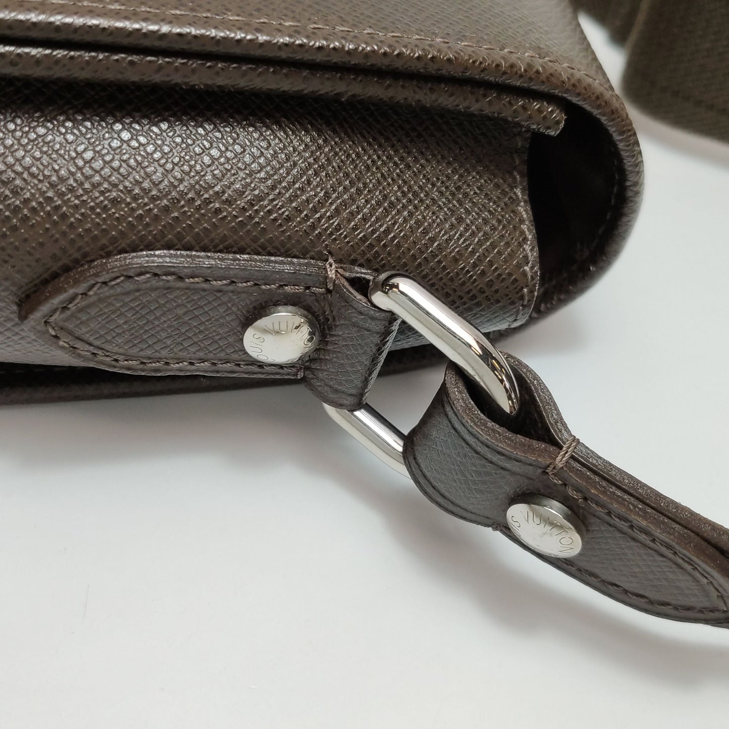 Preloved GLM-Taiga Andrei Leather Flap Crossbody Shoulder Bag 250513781190980