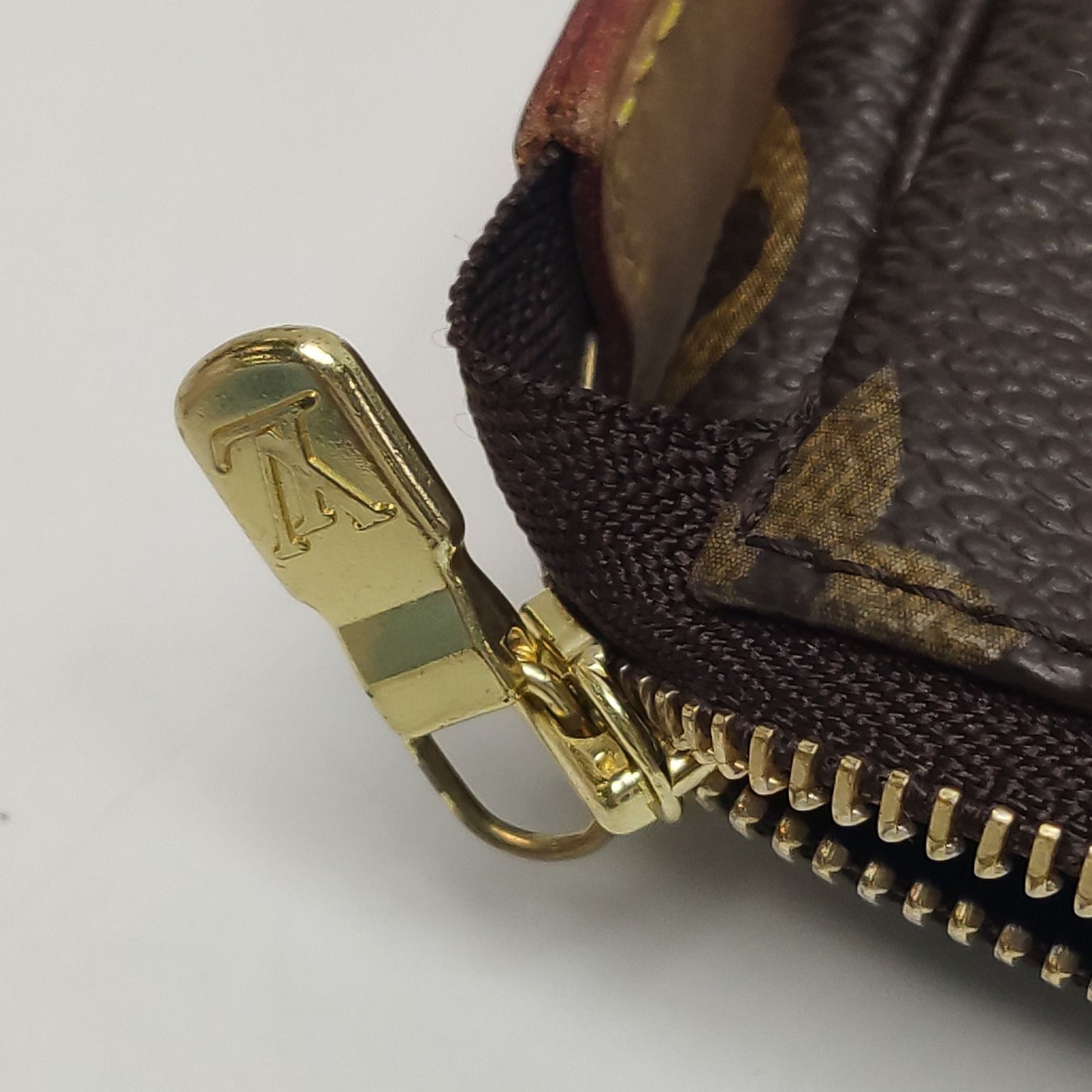 Preloved GLM-AGLM-essories Mahjong Bag Large Monogram Print Handbag 250514781192784