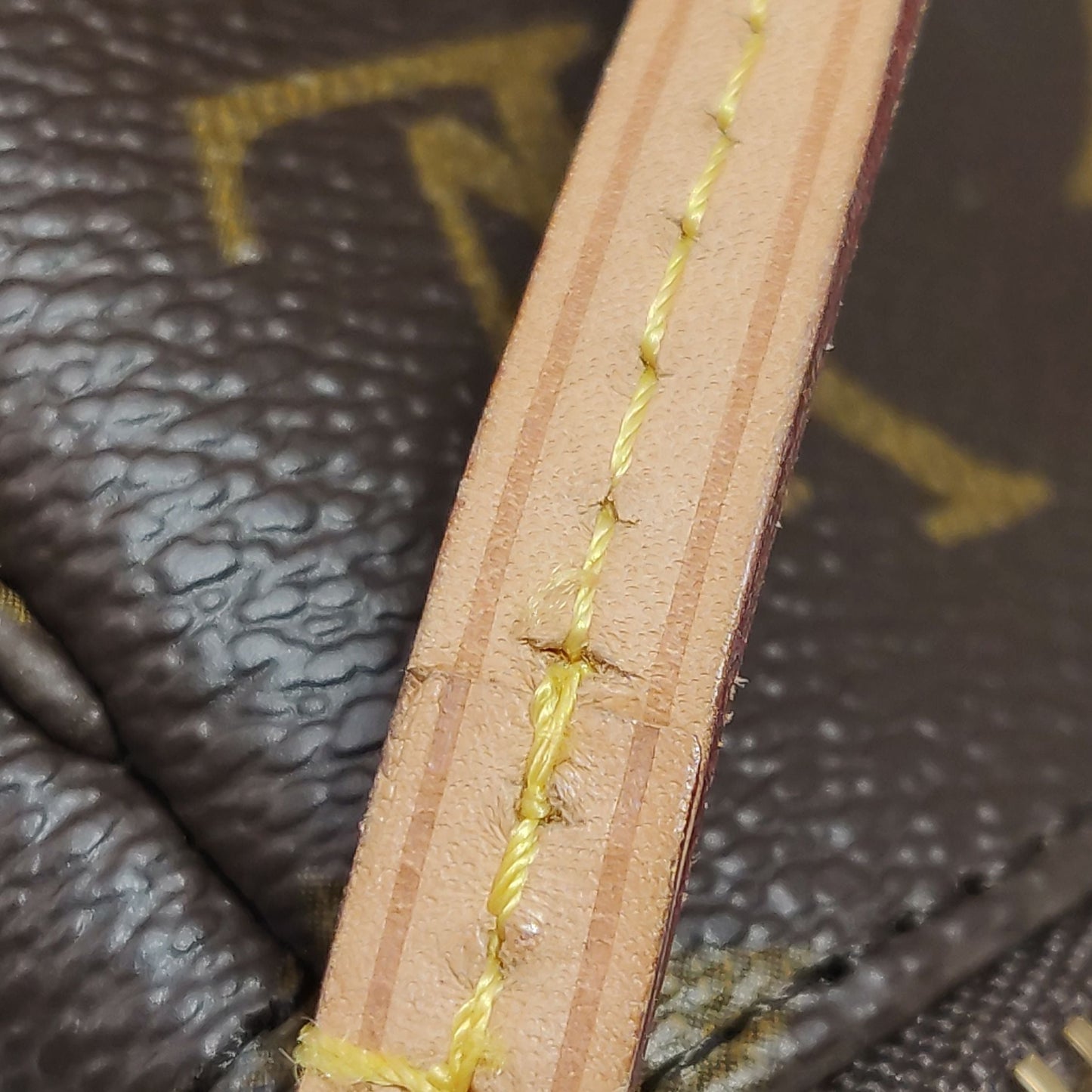 Preloved GLM-AGLM-essories Mahjong Bag Large Monogram Print Handbag 057851400252