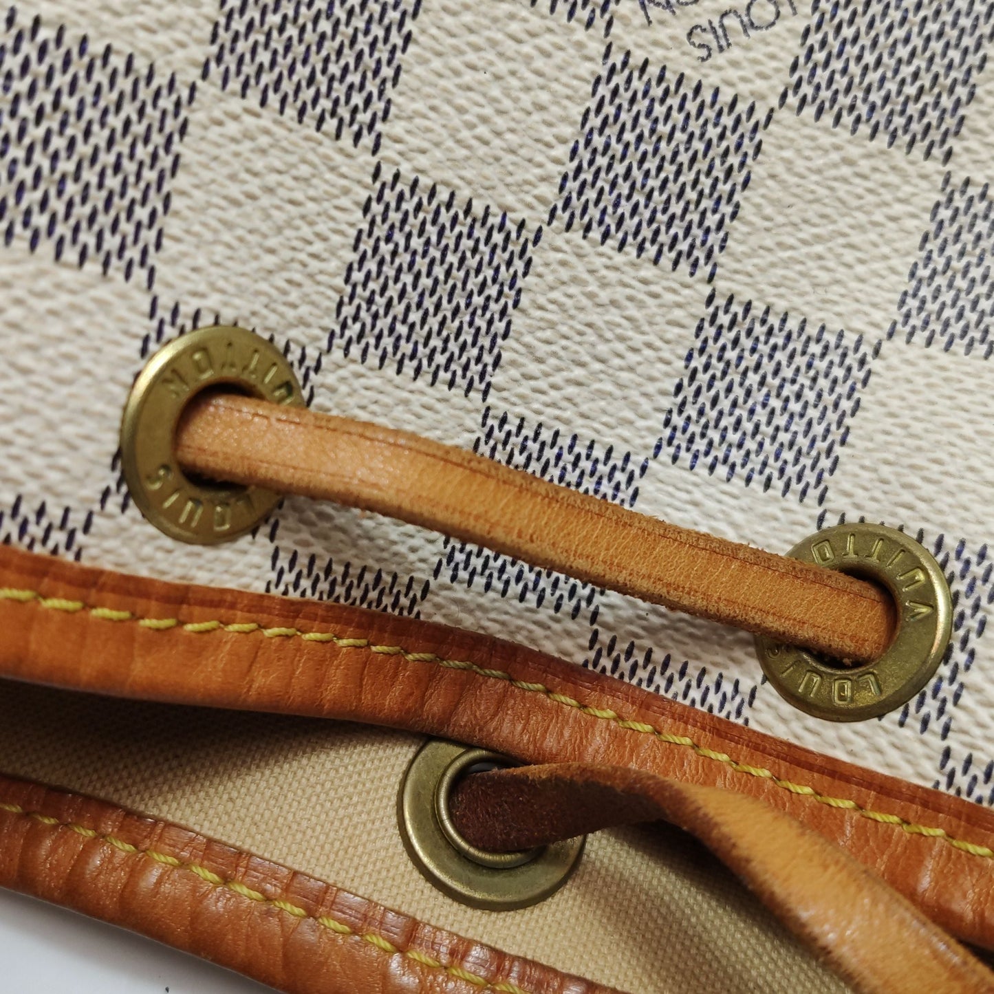 Preloved GLM-NOE Large Checkered Drawstring Shoulder Bag 250510781186475