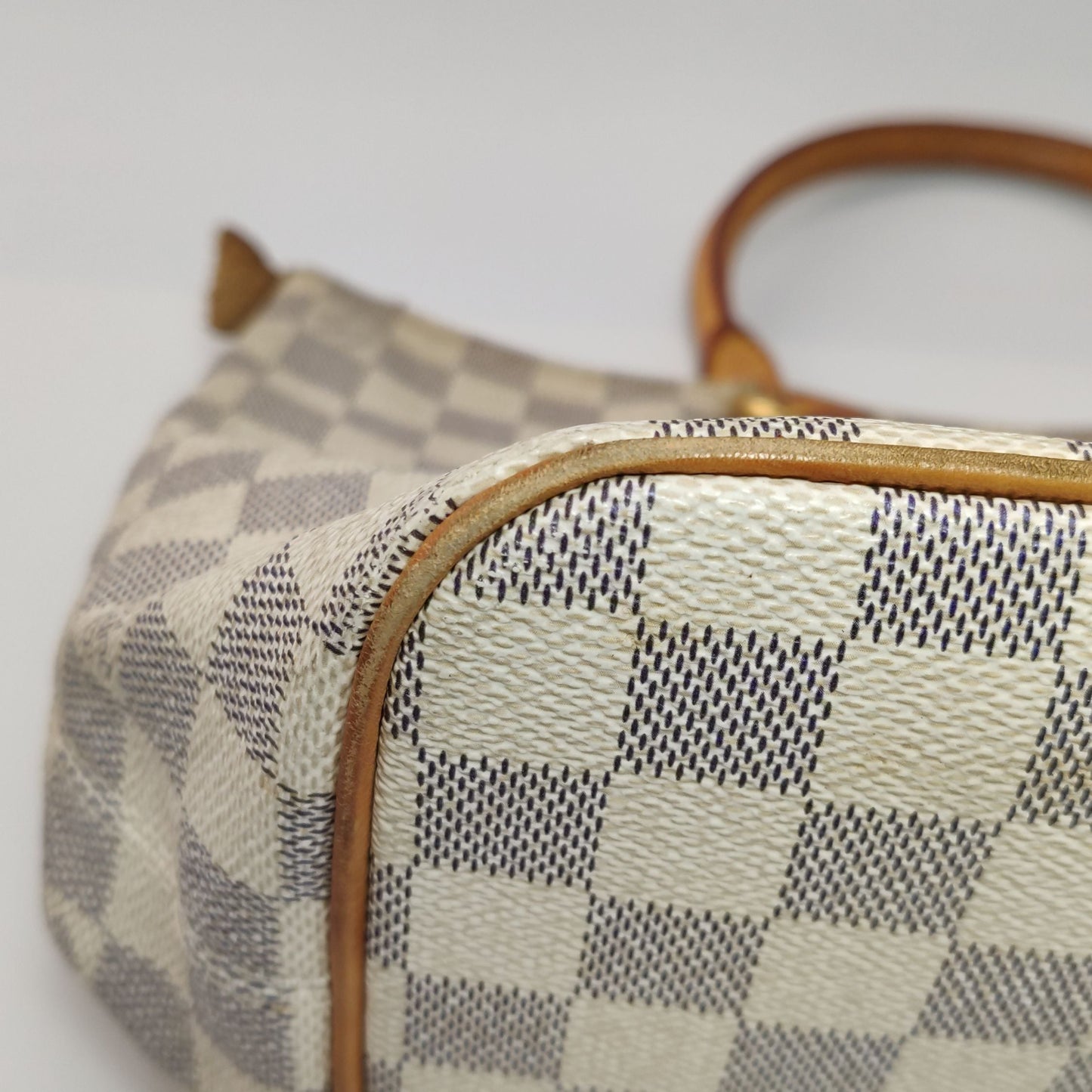 Preloved GLM-Saleya Checkered Zipper Tote Bag 250511781187176