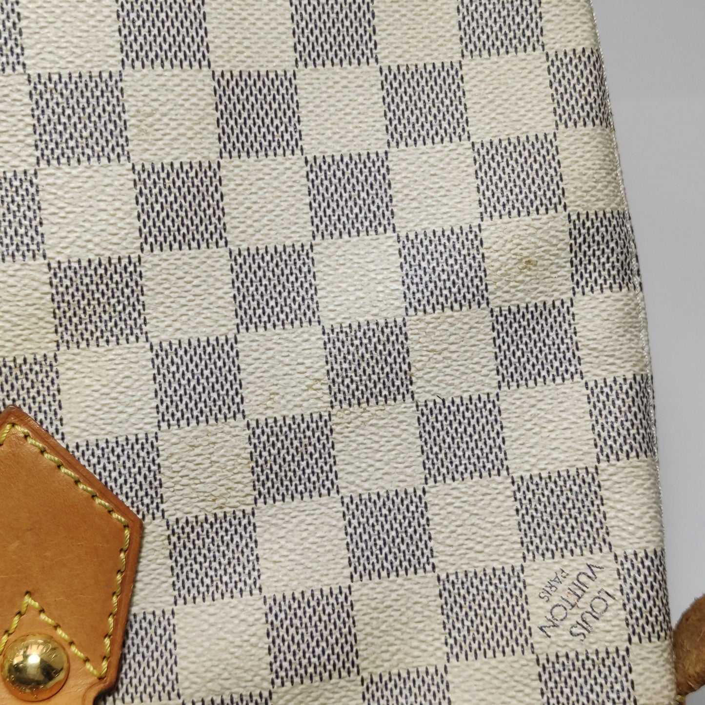 Preloved GLM-Saleya Checkered Zipper Tote Bag 250511781187176