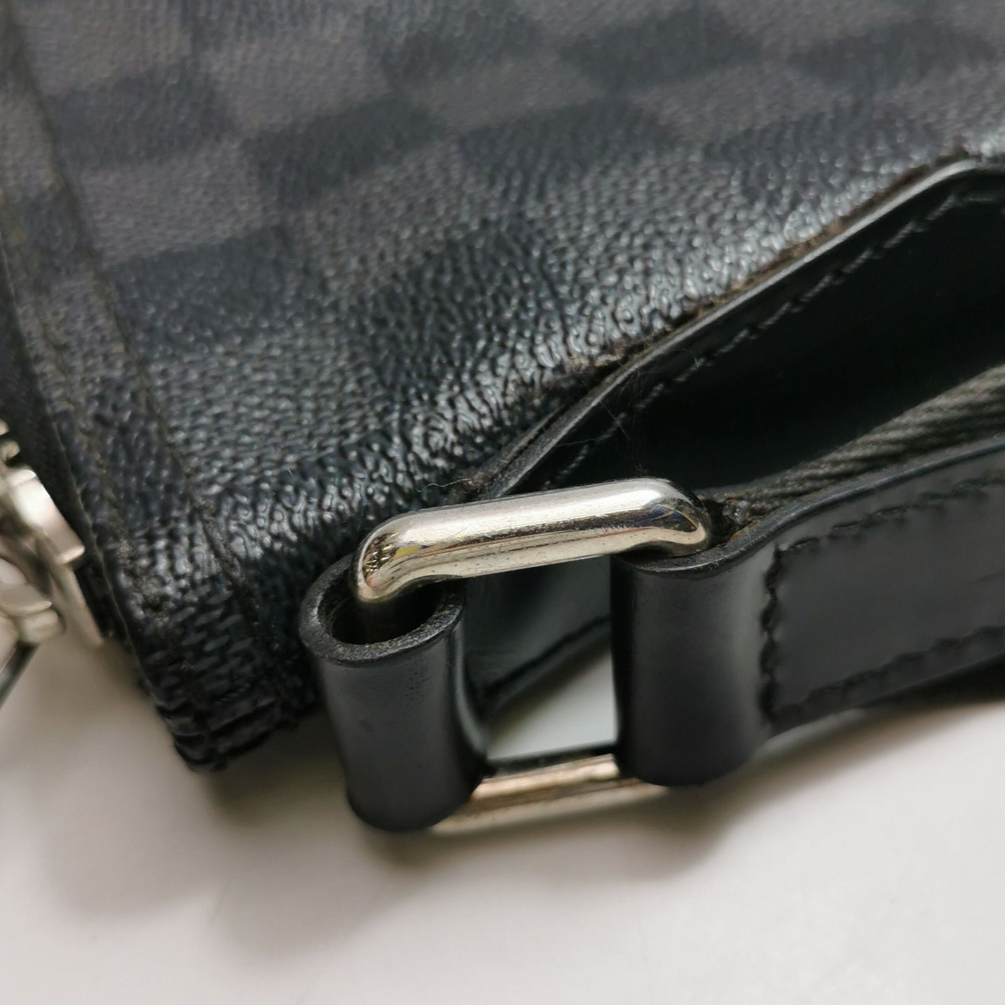 Preloved GLM-Mick Checkered Zipper Crossbody Bag 250507781181452