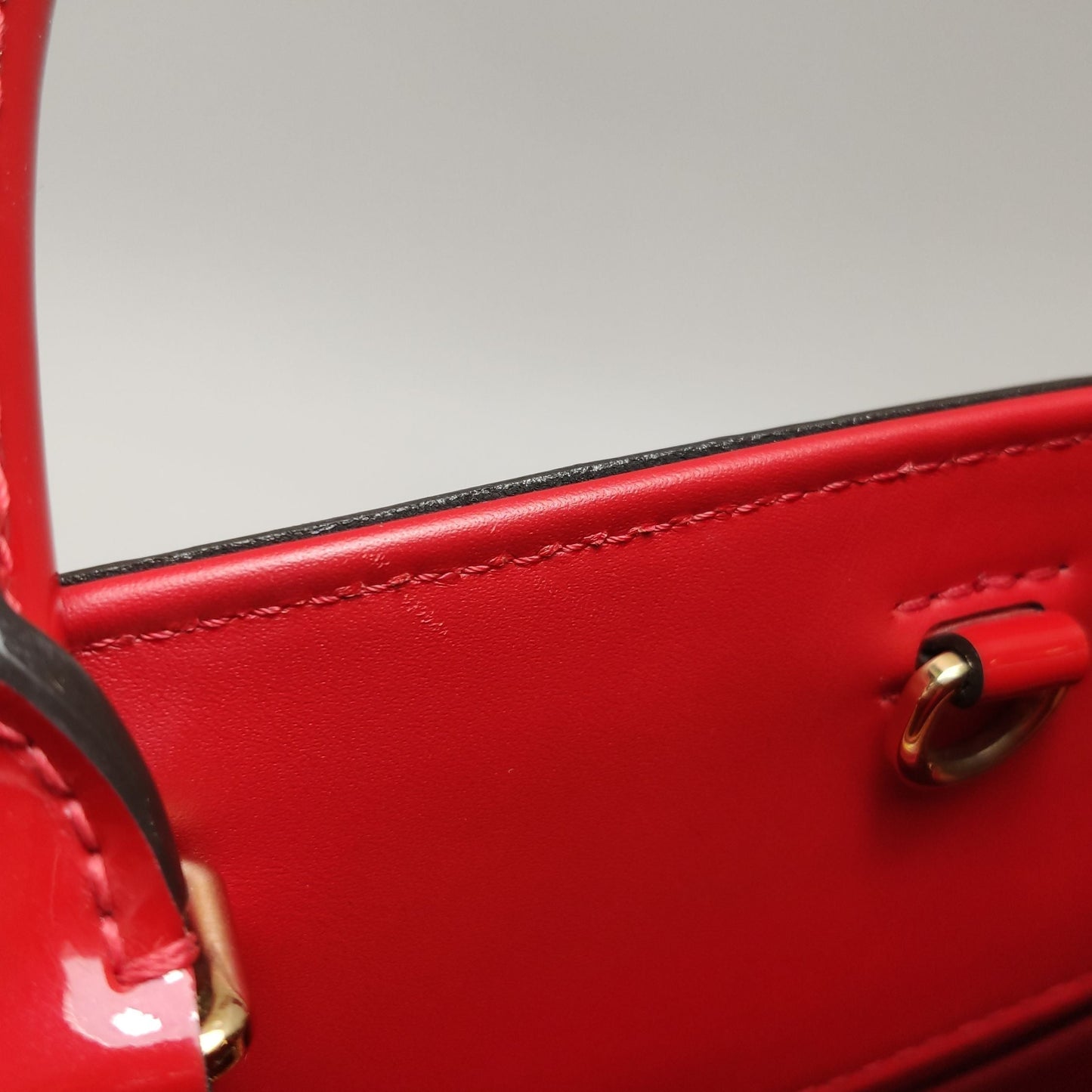 Preloved GLM-Montaigne MM Empreinte Leather Shoulder Bag 250506781180908