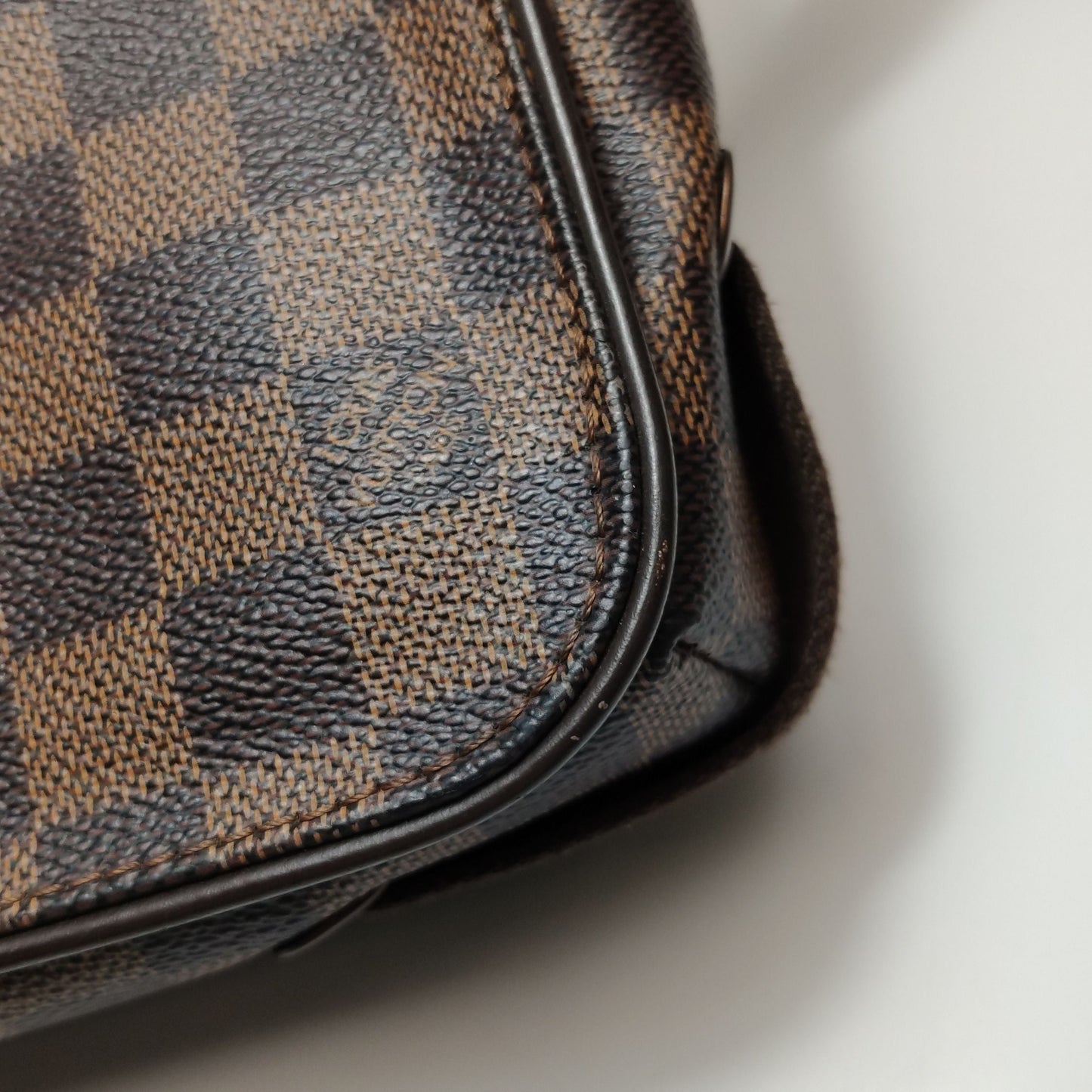 Preloved GLM-Brooklyn Leather Checkerboard Logo Shoulder Bag 250507781181436