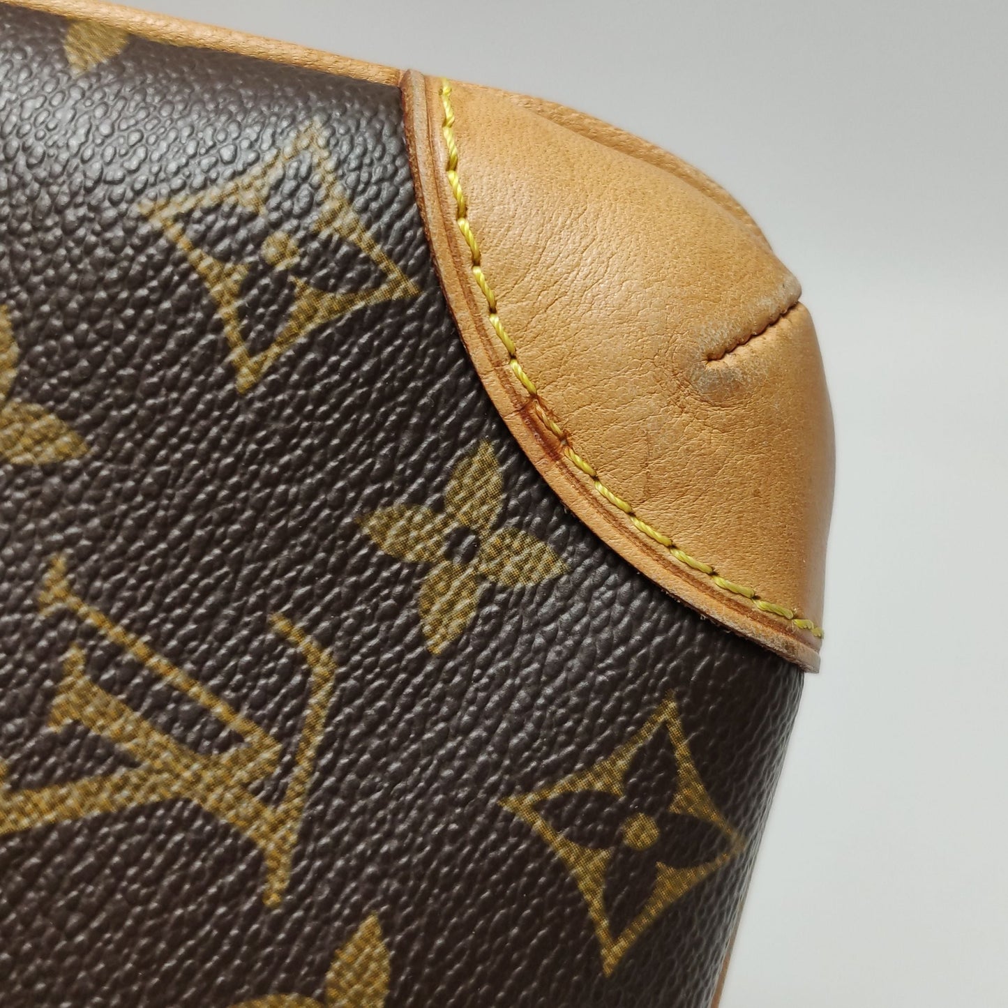 Preloved GLM-Sac Coussin Monogram Shoulder Bag 250506781181221