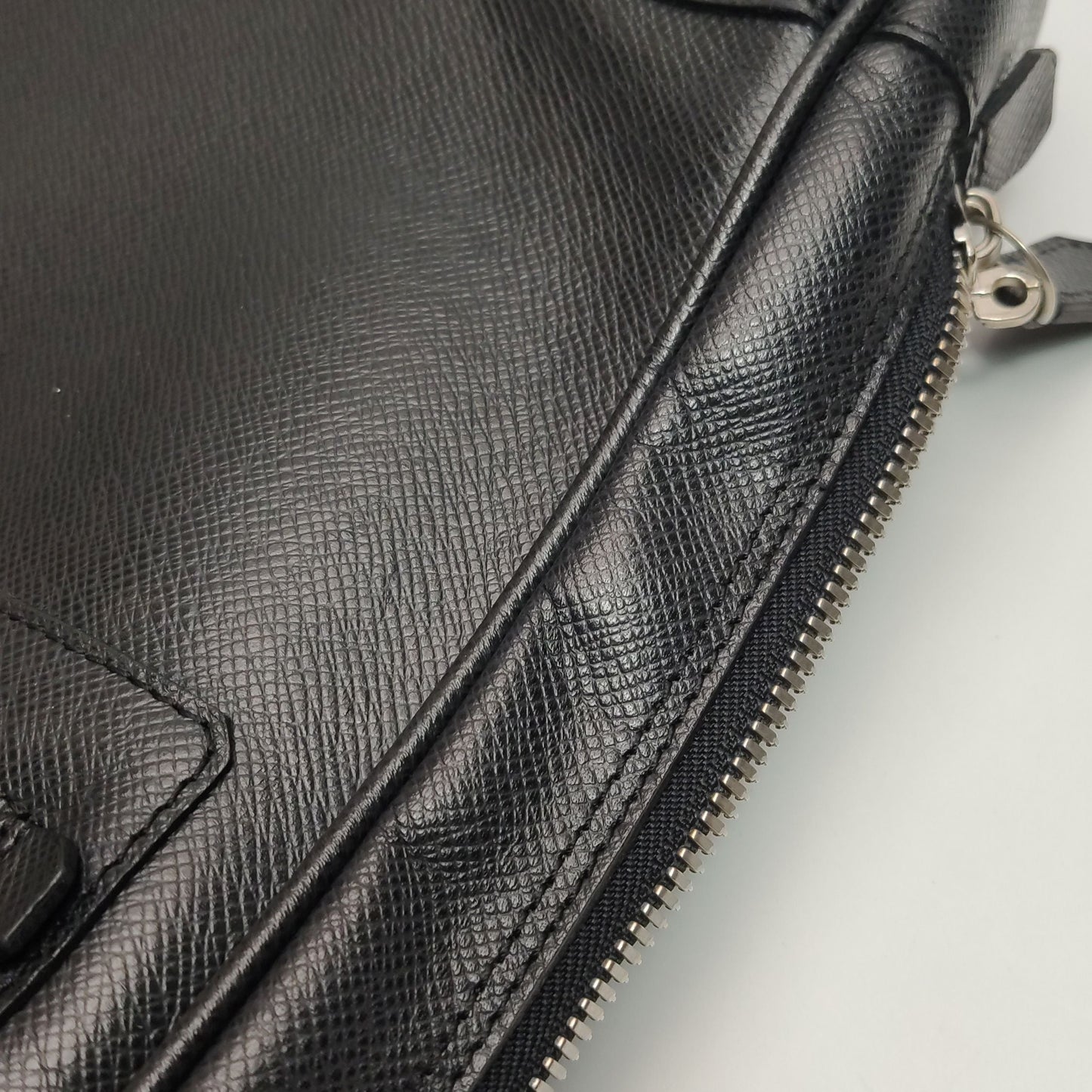 Preloved GLM-Taiga Leather Zip Top Handle Bag 250507781181904
