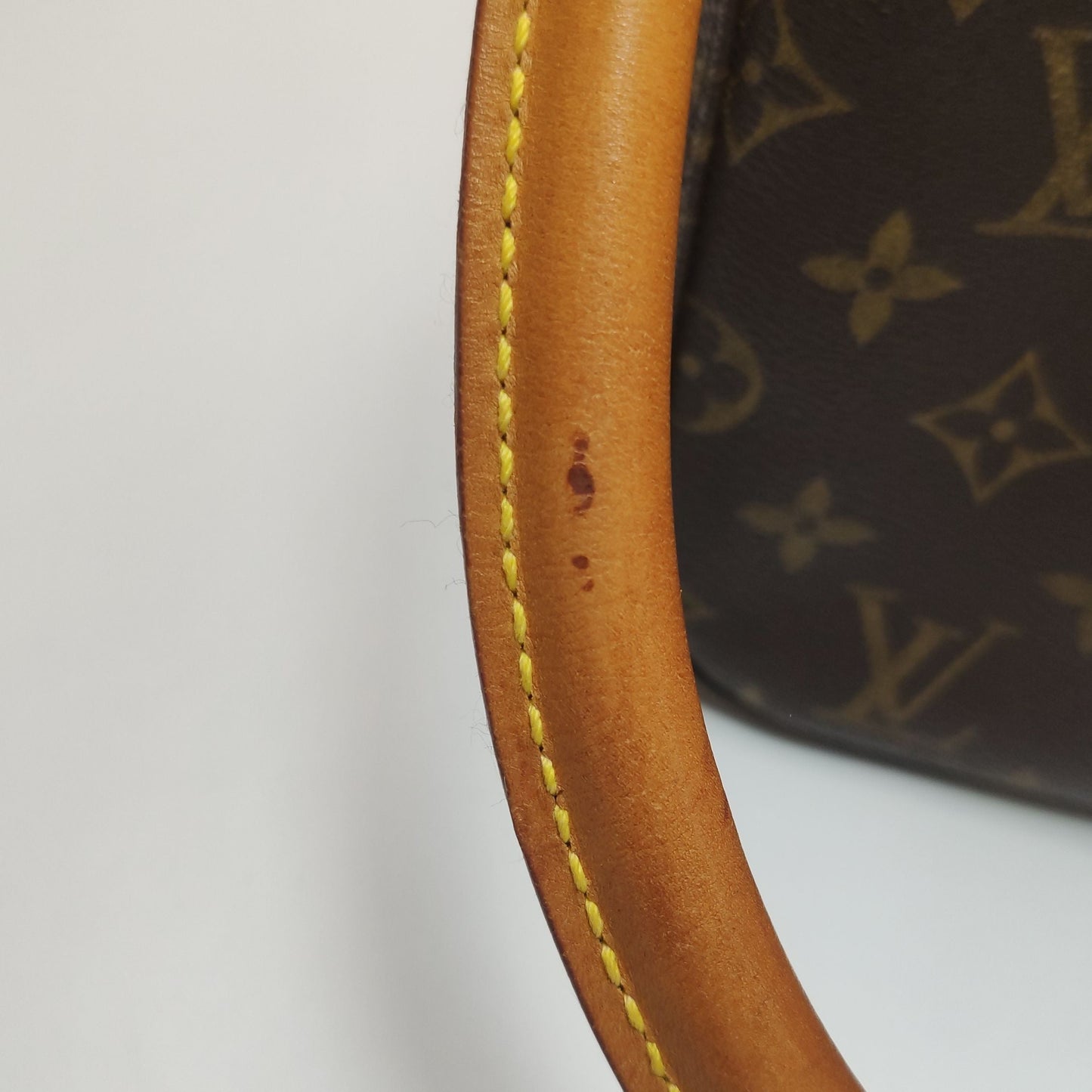 Preloved GLM-Looping Medium Monogram Shoulder Bag 250502781175032