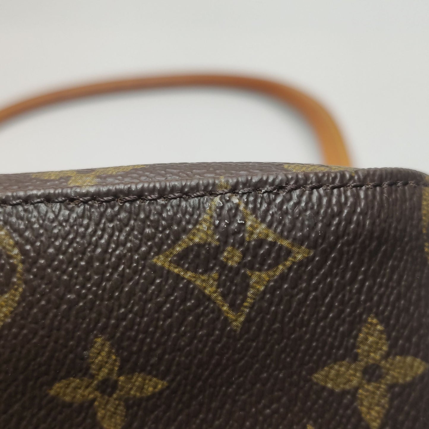 Preloved GLM-Looping Medium Monogram Shoulder Bag 250502781175032