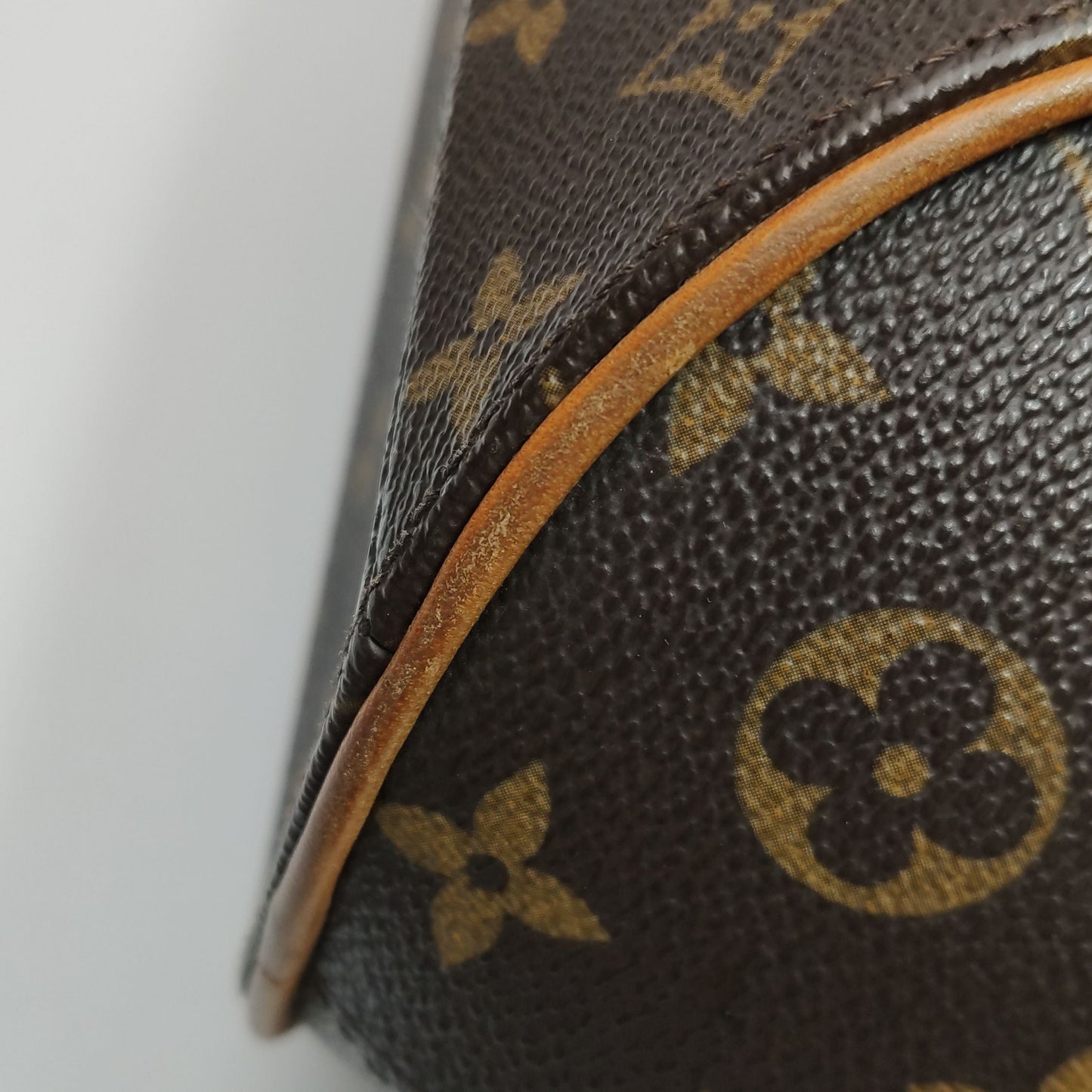 Preloved GLM-Ellipse Clam Bag Small Monogram Print Rolled Edge Handbag 250430781172265