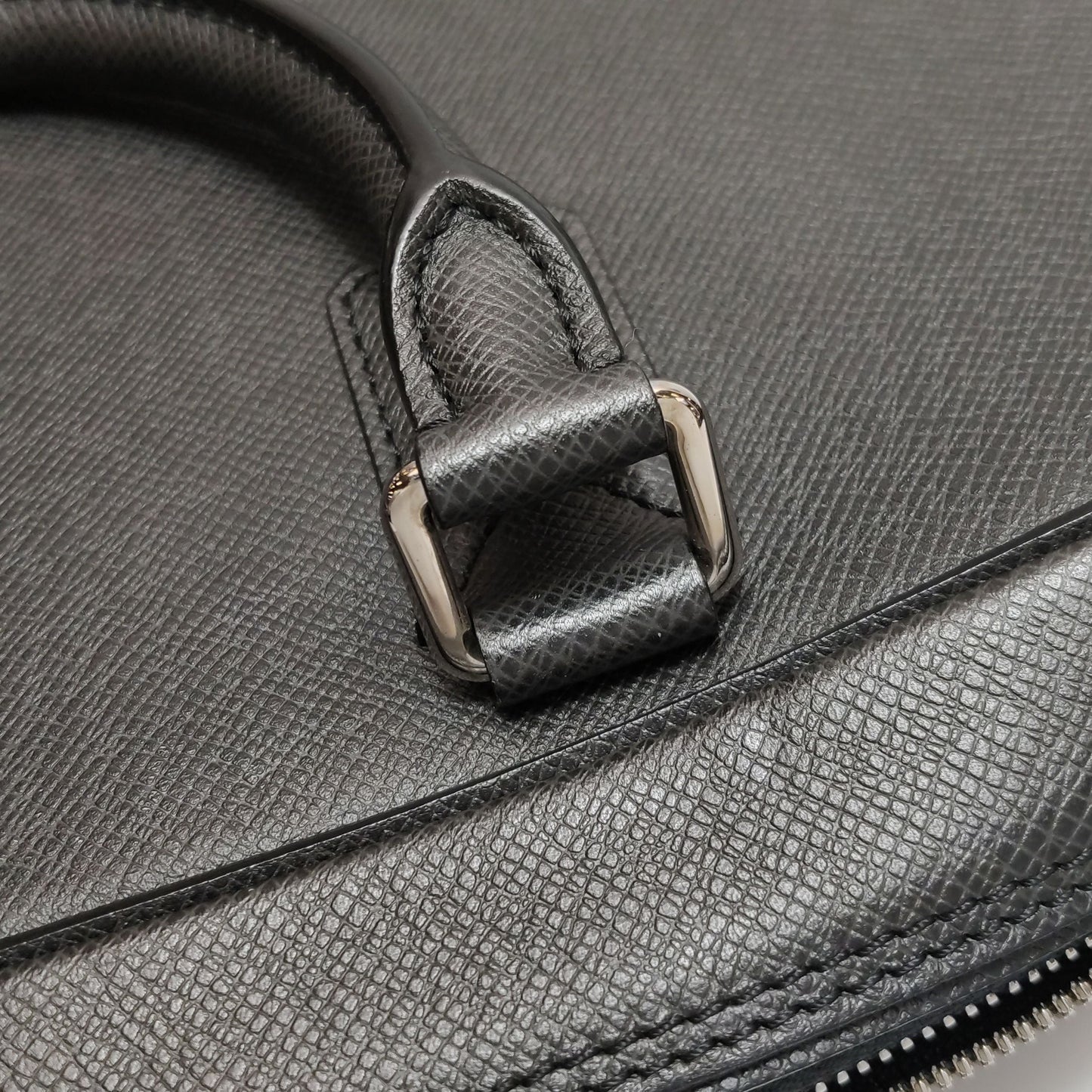 Preloved GLM-Taiga Leather Zip Top Handle Bag 250501781173755