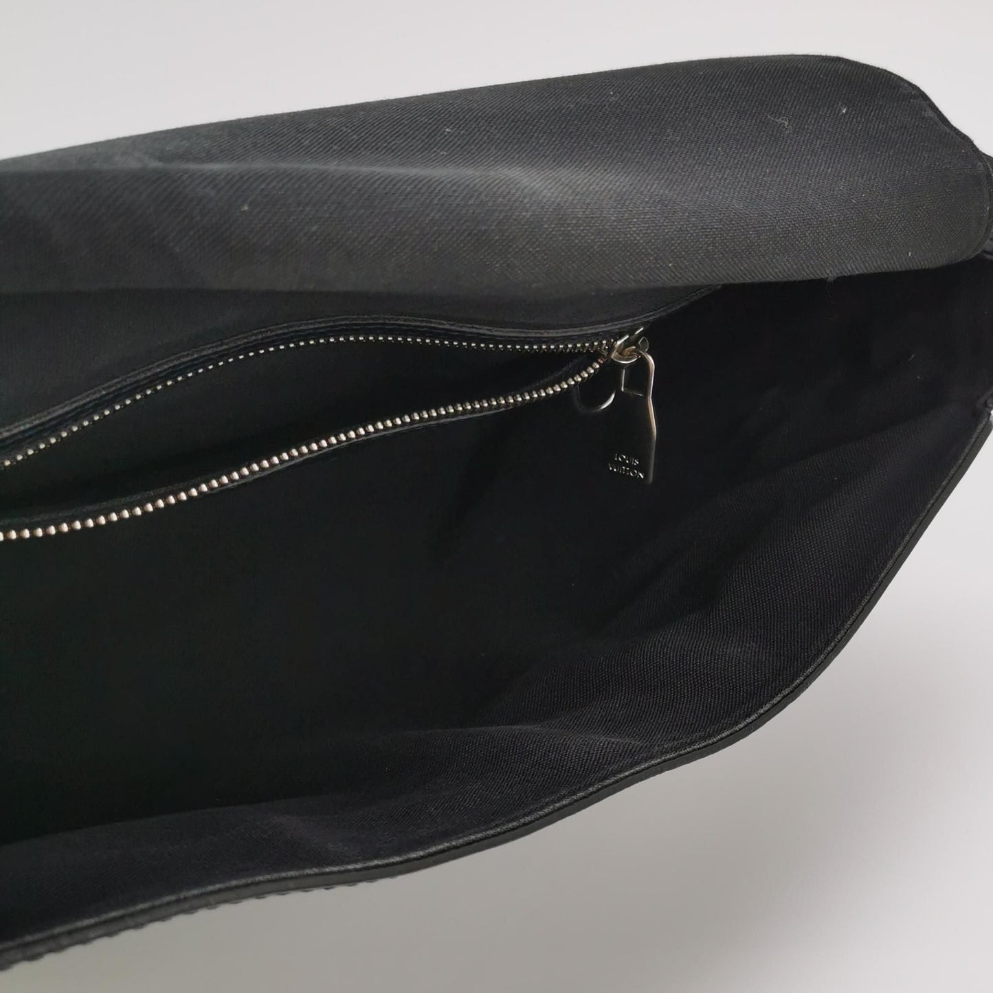 Preloved GLM-Roman Leather Flap Crossbody Shoulder Bag 250428781170034